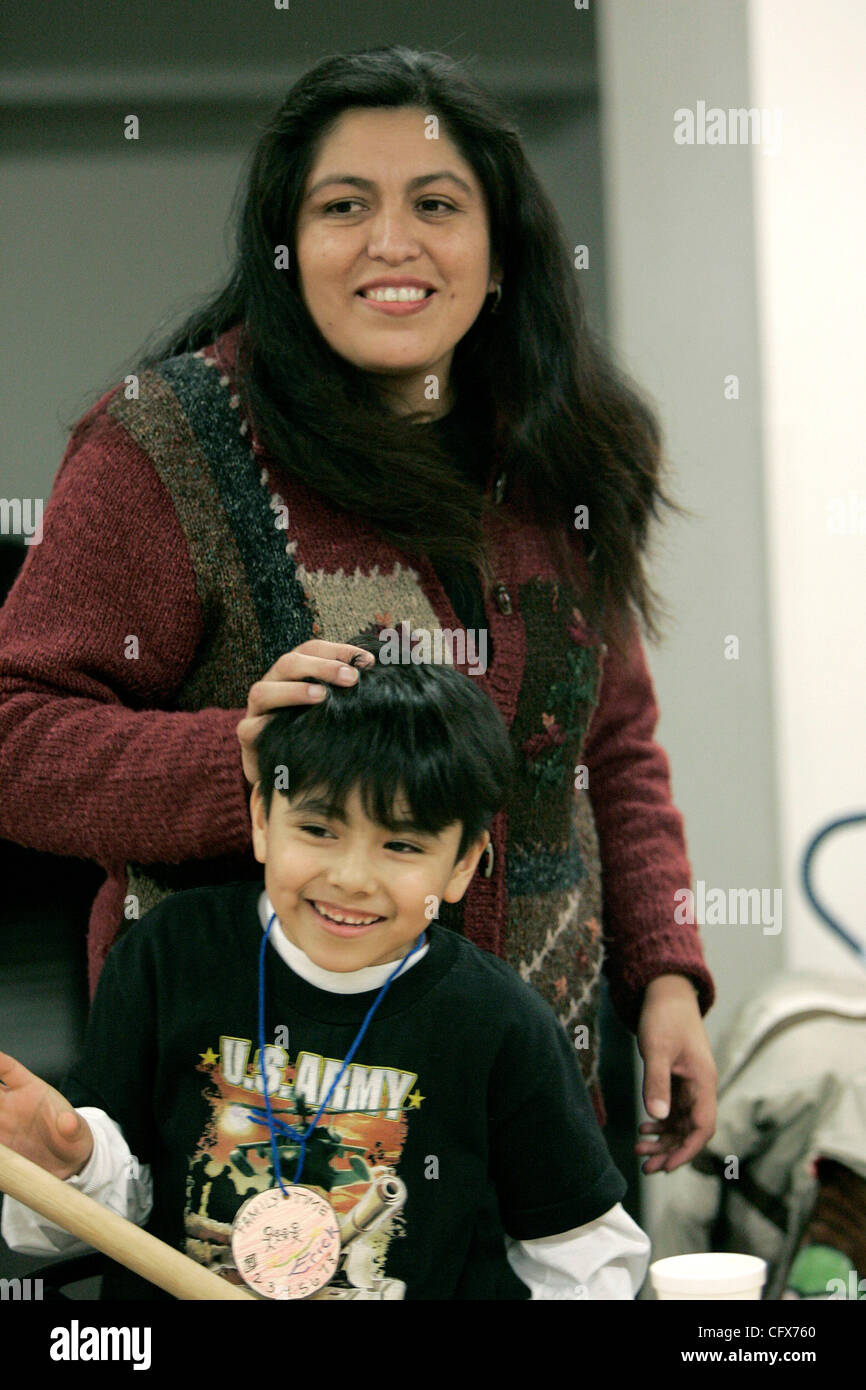 Elizabeth flores hires stock photography and images Alamy