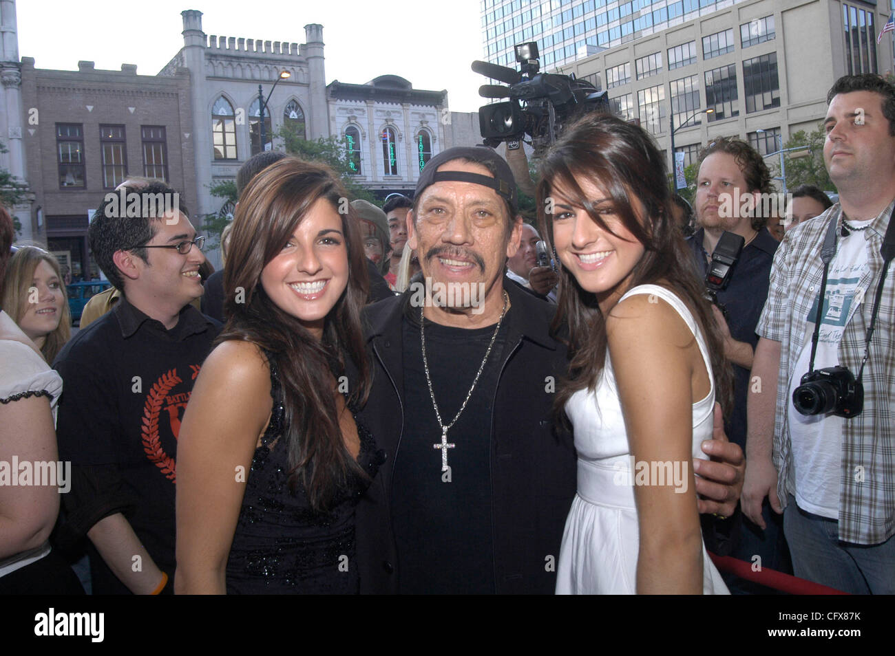 Mar 28, 2007 - Austin, TX, USA - (L-R) ELISE AVELLAN, DANNY TREJO and ELECTRA AVELLAN at the premiere of 'Grindhouse' held at Austin's Paramount Theatre. 'Grindhouse' is composed of two full-length films. Austin filmmaker Robert Rodriguez wrote and directed zombie thriller 'Planet Terror,' starring  Stock Photo