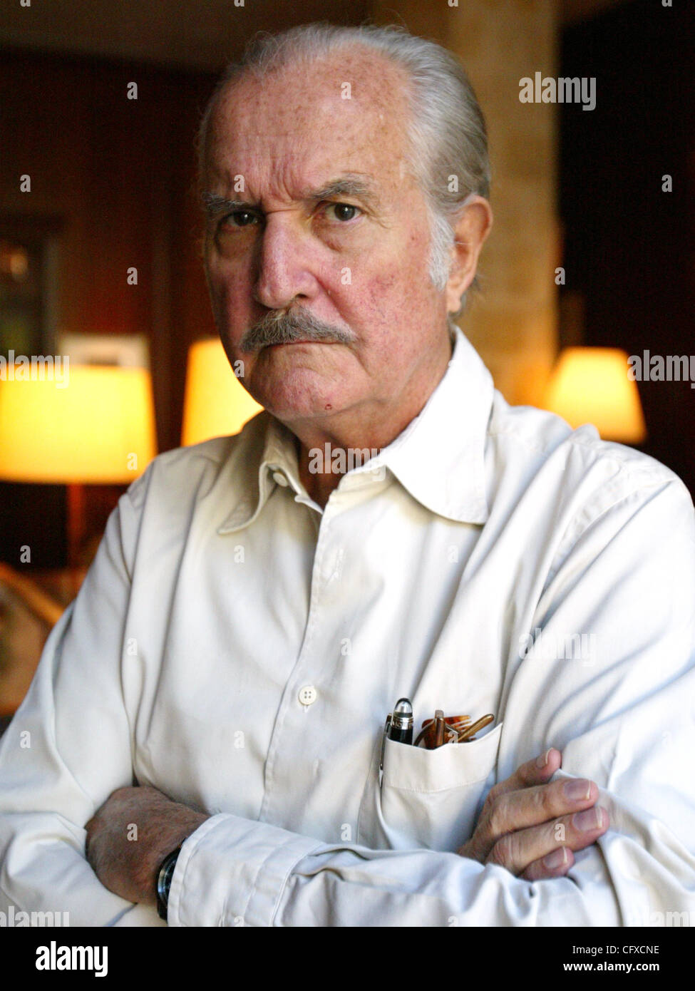 Carlos fuentes space clame. карлос фуэнтес. писатель мексиканский хорхе. рассел корреспондент таймс. о мексике мессаль.