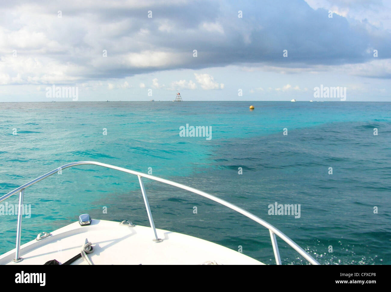 Mooring buoys without boats hires stock photography and images Alamy