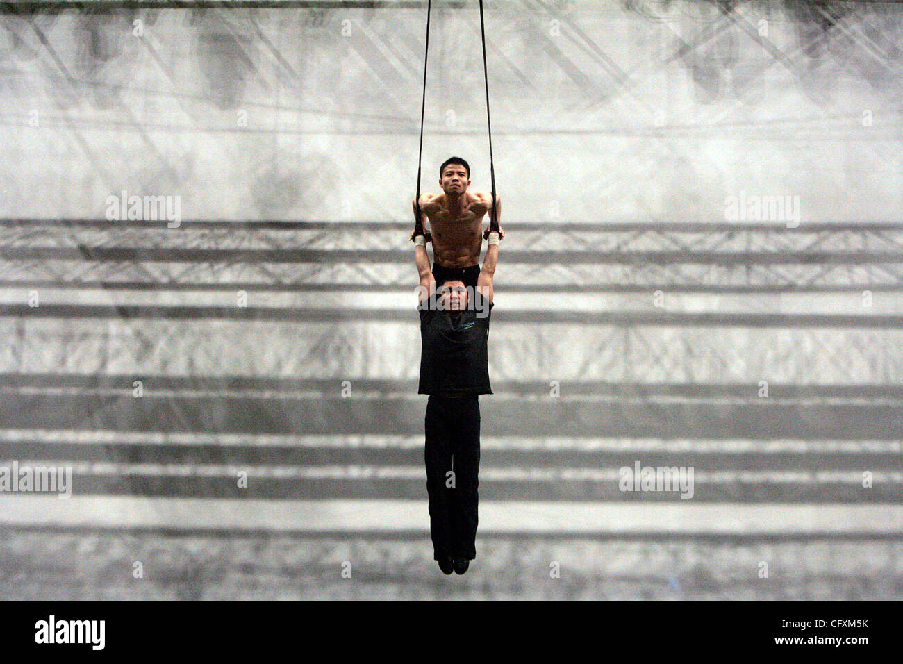 Apr 19, 2007 - San Antonio, TX, USA - RUI LING, top, and MING FANG rehearse for Delirium, a Cirque Du Soleil live music concert at the AT&T Center in San Antonio on Thursday, April 19, 2007. (Credit Image: © Lisa Krantz/San Antonio Express-News/ZUMA Press) RESTRICTIONS: US Tabloid RIGHTS OUT! SAN AN Stock Photo
