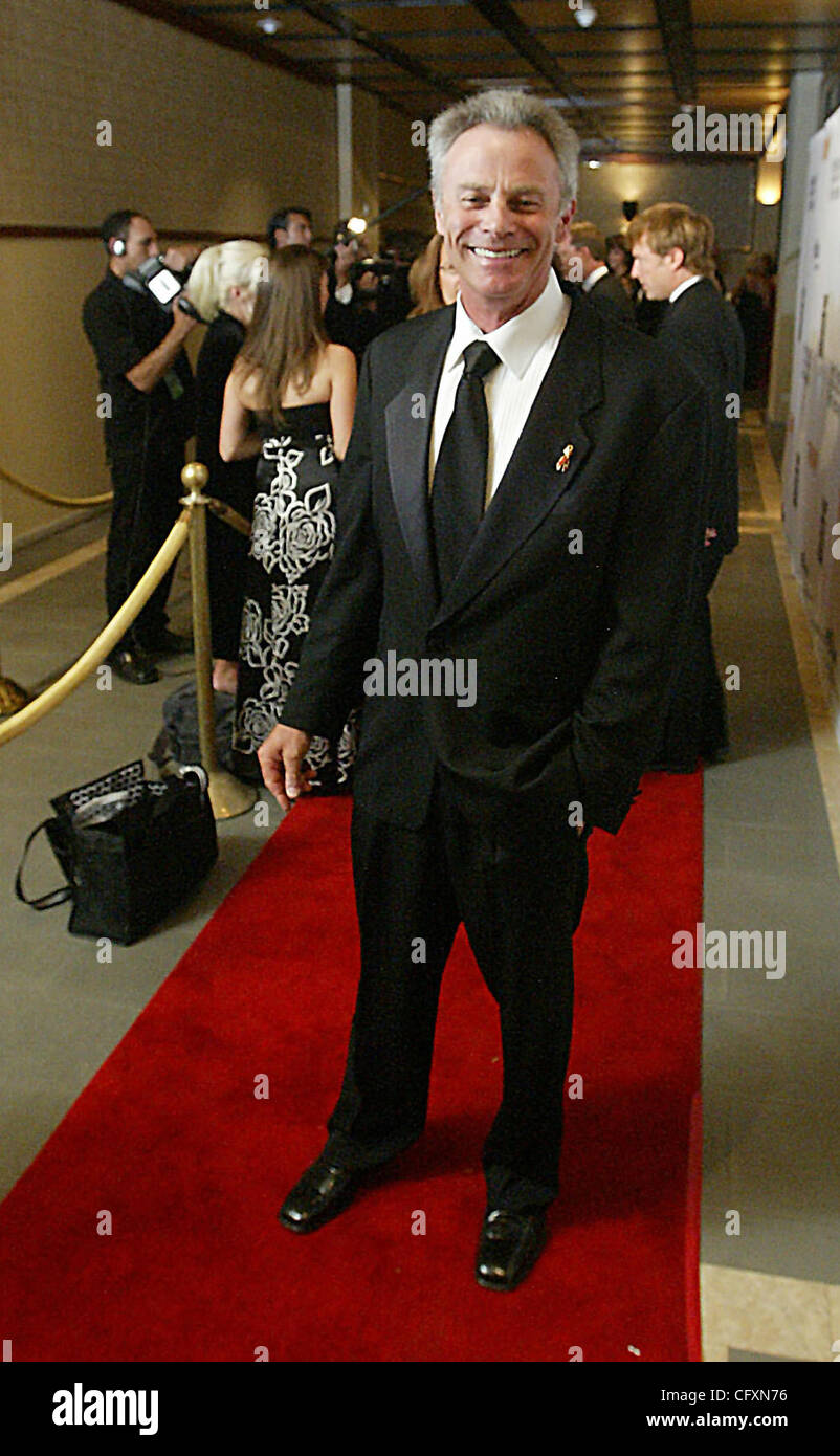 042107 met Filmfest   Photo by Damon Higgins/The Palm Beach Post  0036840A - BOCA RATON - W/STORY BY HAP ERSTEIN - Tristan Rogers makes an entrance on the red carpet at the Boca Raton Resort & Club for the 2007 Palm Beach International Film Festival.  ....042107 Stock Photo