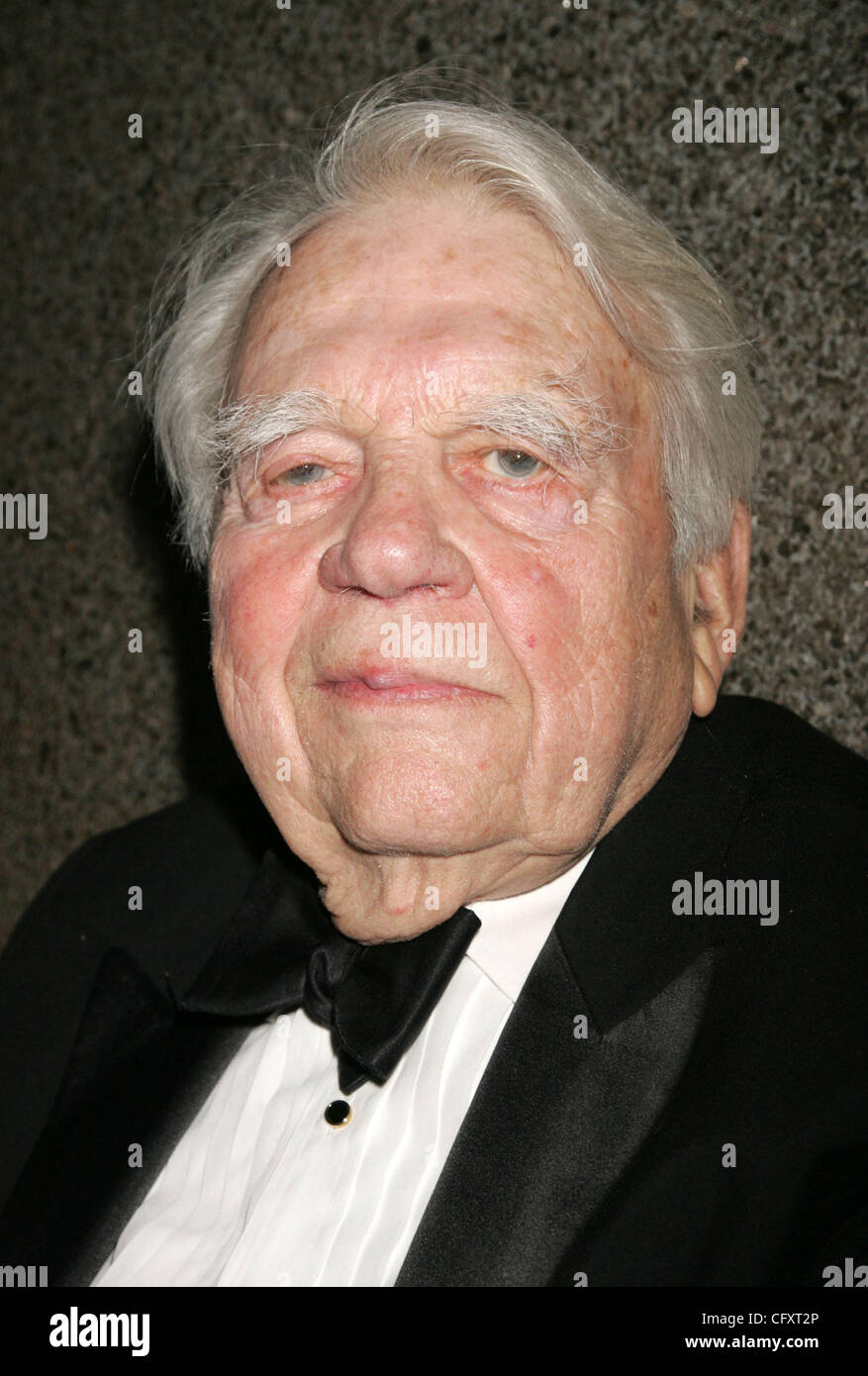 Andy rooney 60 hi-res stock photography and images - Alamy