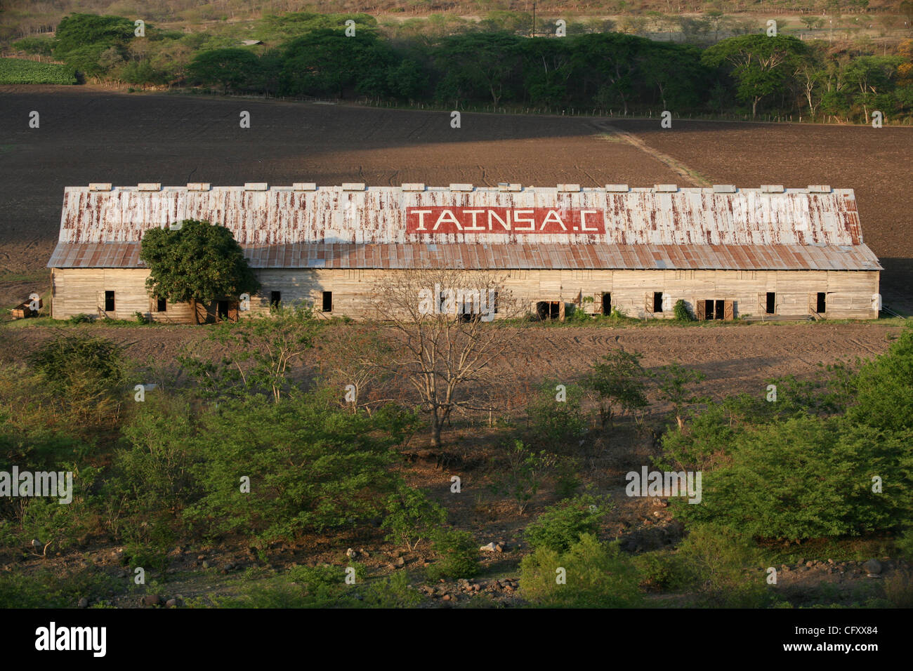 Apr 28, 2007 - Esteli, Nicaragua - A tobacco drying warehouse in the cigar producing region of Esteli. (Credit Image: © Marianna Day Massey/ZUMA Press) Stock Photo