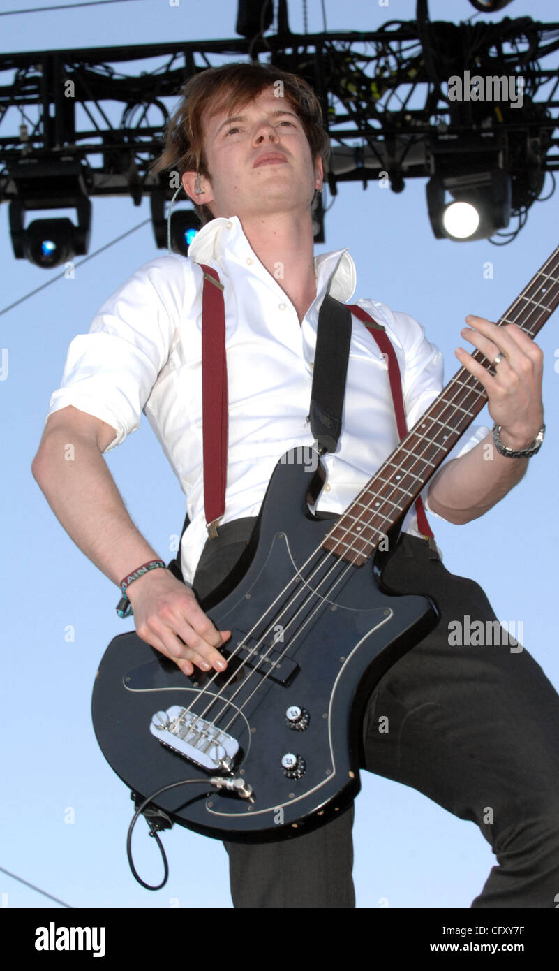 Apr 29, 2007 Indio, CA; USA, Bass Guitarist RICHARD JONES of the band