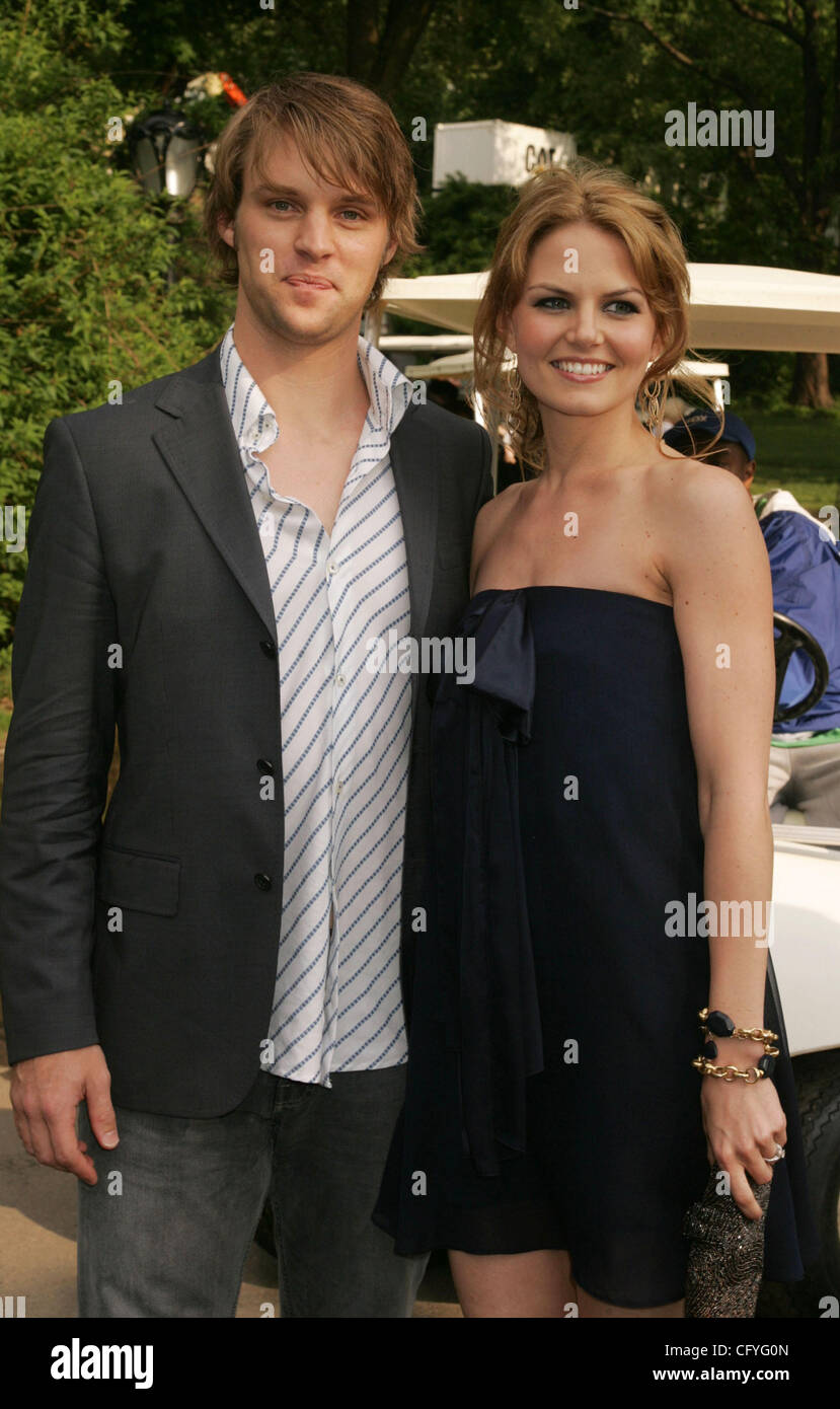 May 17, 2007 - New York, NY, USA - Actor JESSE SPENCER and JENNIFER MORRISON at the arrivals for the FOX Primetime Preview 2007-2008 Upfront held at Central Park. (Credit Image: © Nancy Kaszerman/ZUMA Press) Stock Photo