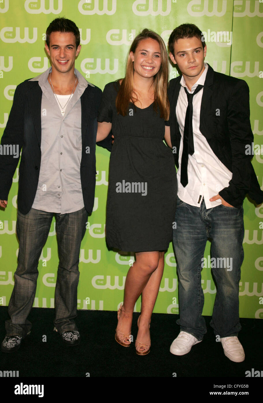 May 17, 2007 - New York, NY, USA - Actors ANDREW ST. JOHN, LEAH PIPES and CALVIN GOLDSPINK at the arrivals for the CW Primetime Preview 2007-2008 Upfront held at Madison Square Garden. (Credit Image: © Nancy Kaszerman/ZUMA Press) Stock Photo