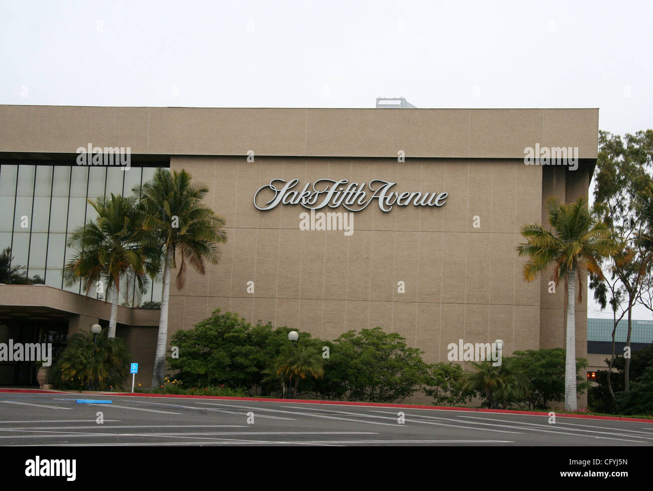 May 20, 2007 - Costa Mesa, CA, USA - Saks Fifth Avenue is a chain