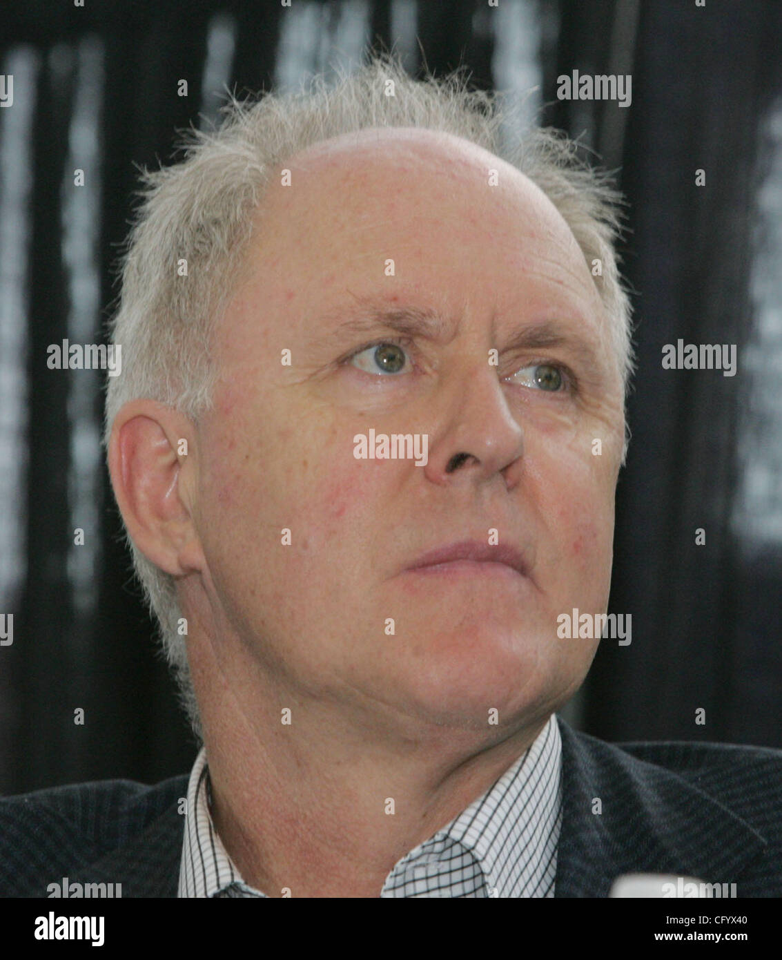 only-the-poets-show-hi-res-stock-photography-and-images-alamy