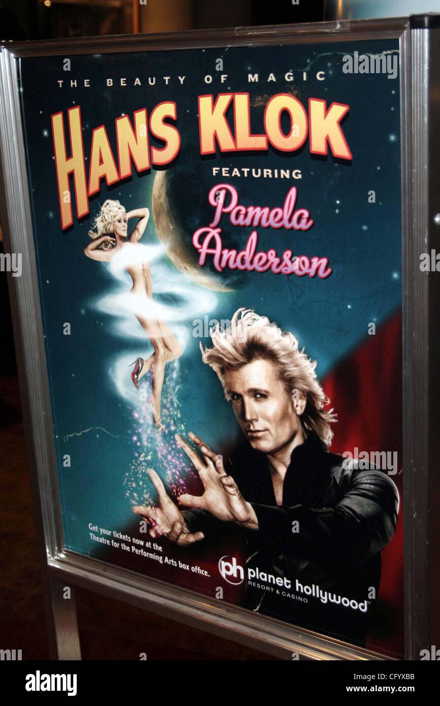 June 3, 2007 - Hollywood, California, U.S. - K53330EG.HANS KLOK'S BEAUTY OF  MAGIC WITH SPECIAL GUEST STAR PAMELA ANDERSON OPENING NIGHT.AT THE PLANET  HOLLYWOOD RESORT HOTEL AND CASINO, LAS VEGAS, NEVADA 06-02-2007. -