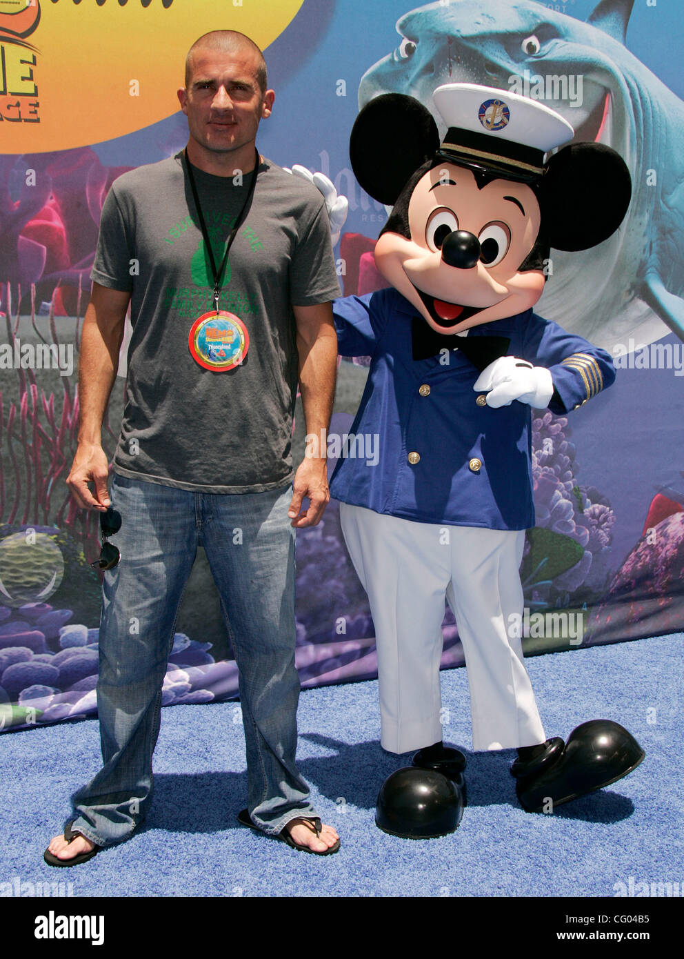 Jun 10, 2007 - Anaheim, California, USA - Actor DOMINIC PURCELL & MICKEY MOUSE at the Finding Nemo Submarine Voyage opening at Disneyland Park.  (Credit Image: © Lisa O'Connor/ZUMA Press) Stock Photo