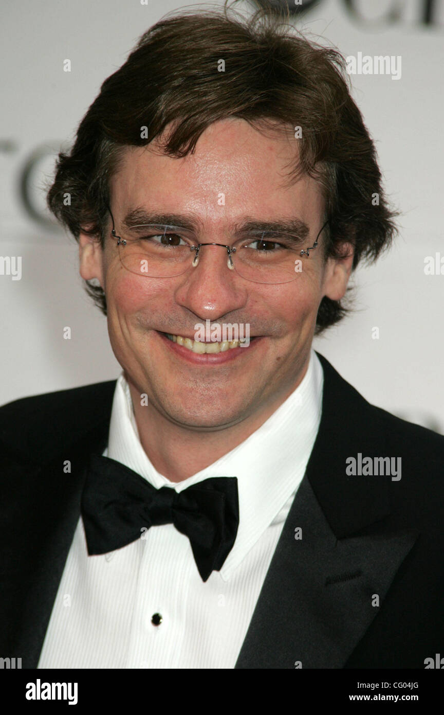 Jun 10, 2007 - New York, NY, USA - Actor ROBERT SEAN LEONARD at the