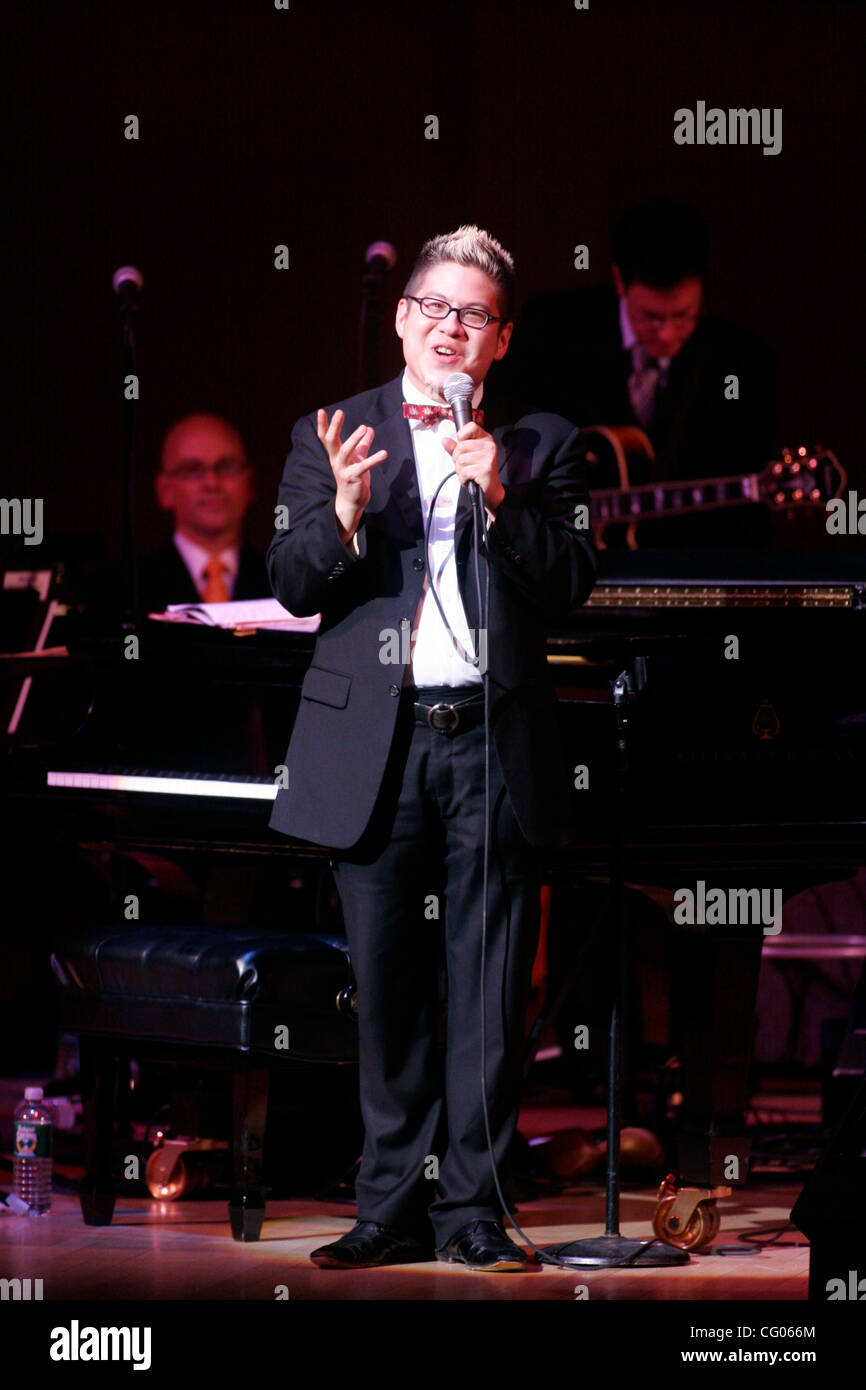 Thomas lauderdale of pink martini hi-res stock photography and images -  Alamy