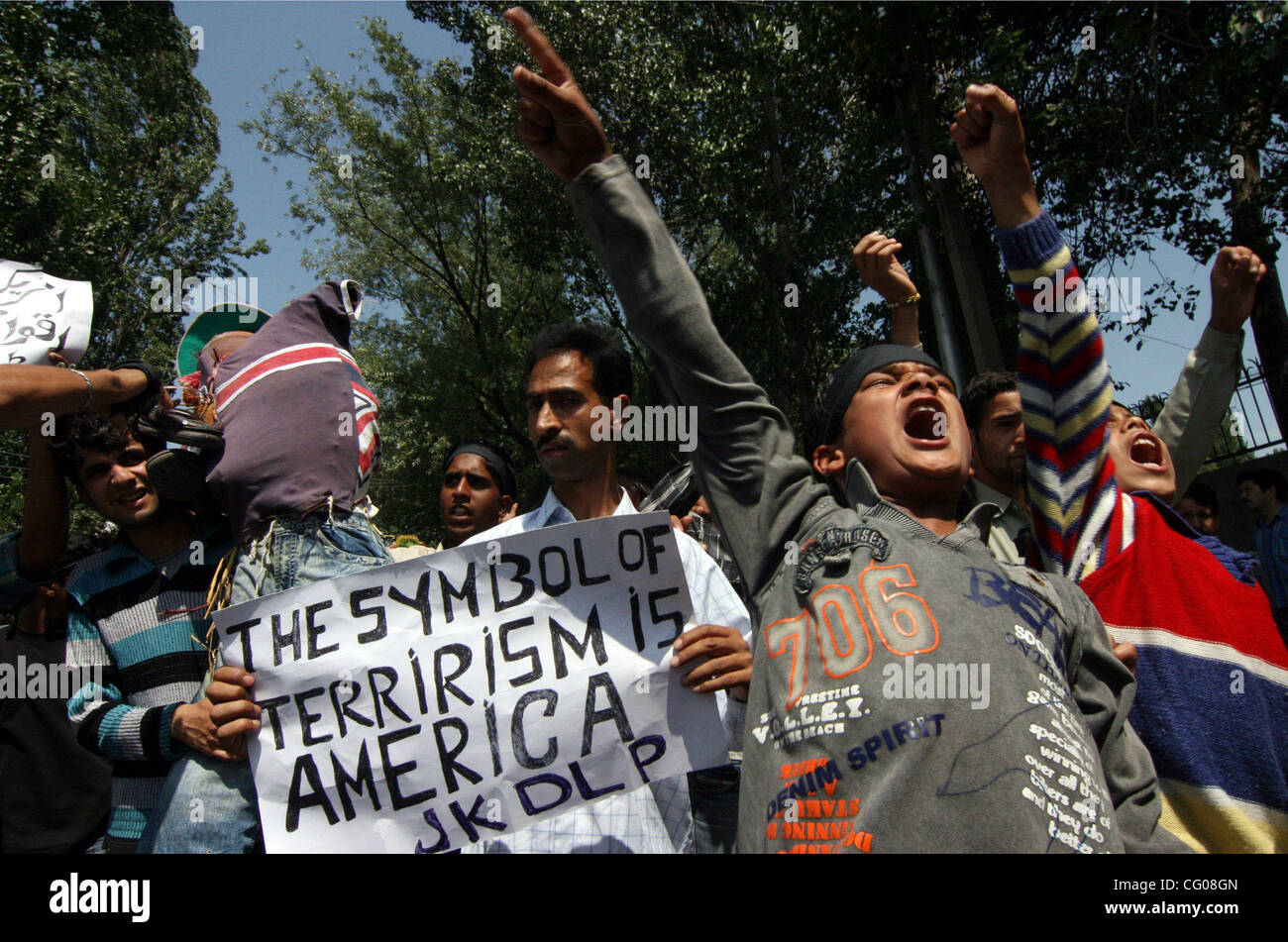 Kashmiri Shiite Muslims shout anti American slogans during a protest in ...
