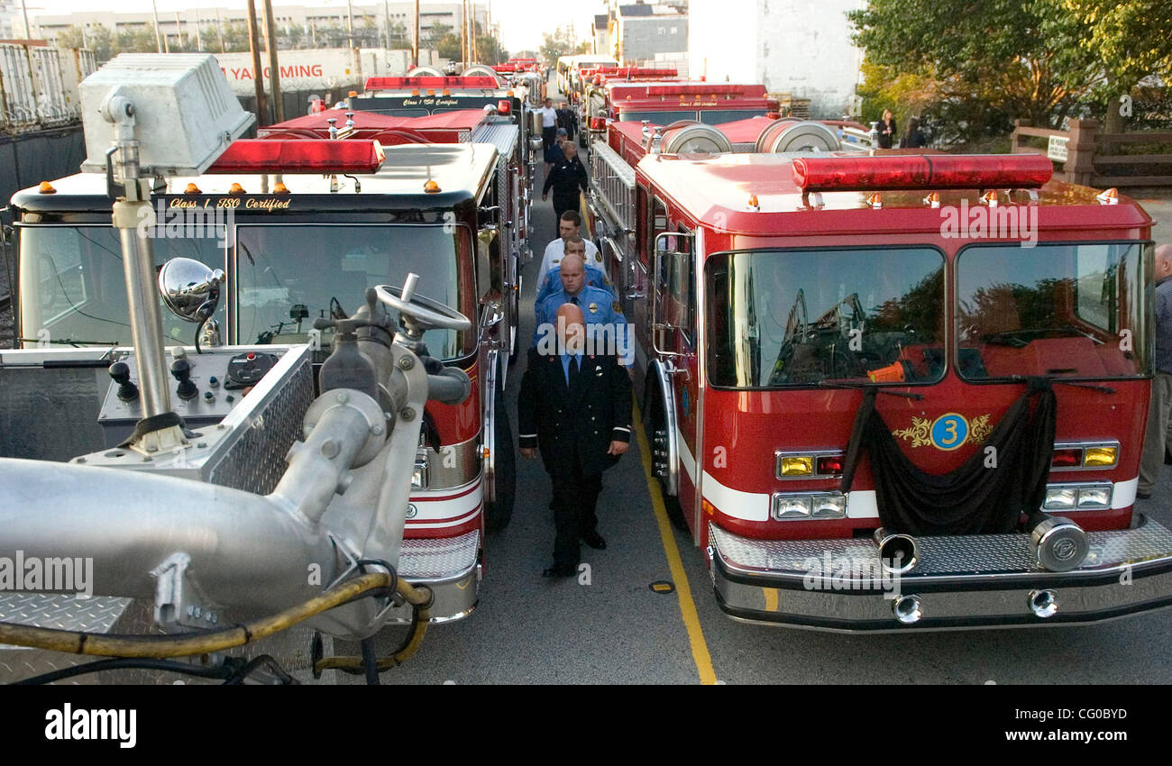 CHARLESTON, SC JUNE 22 Firefighters walk between Charleston Fire