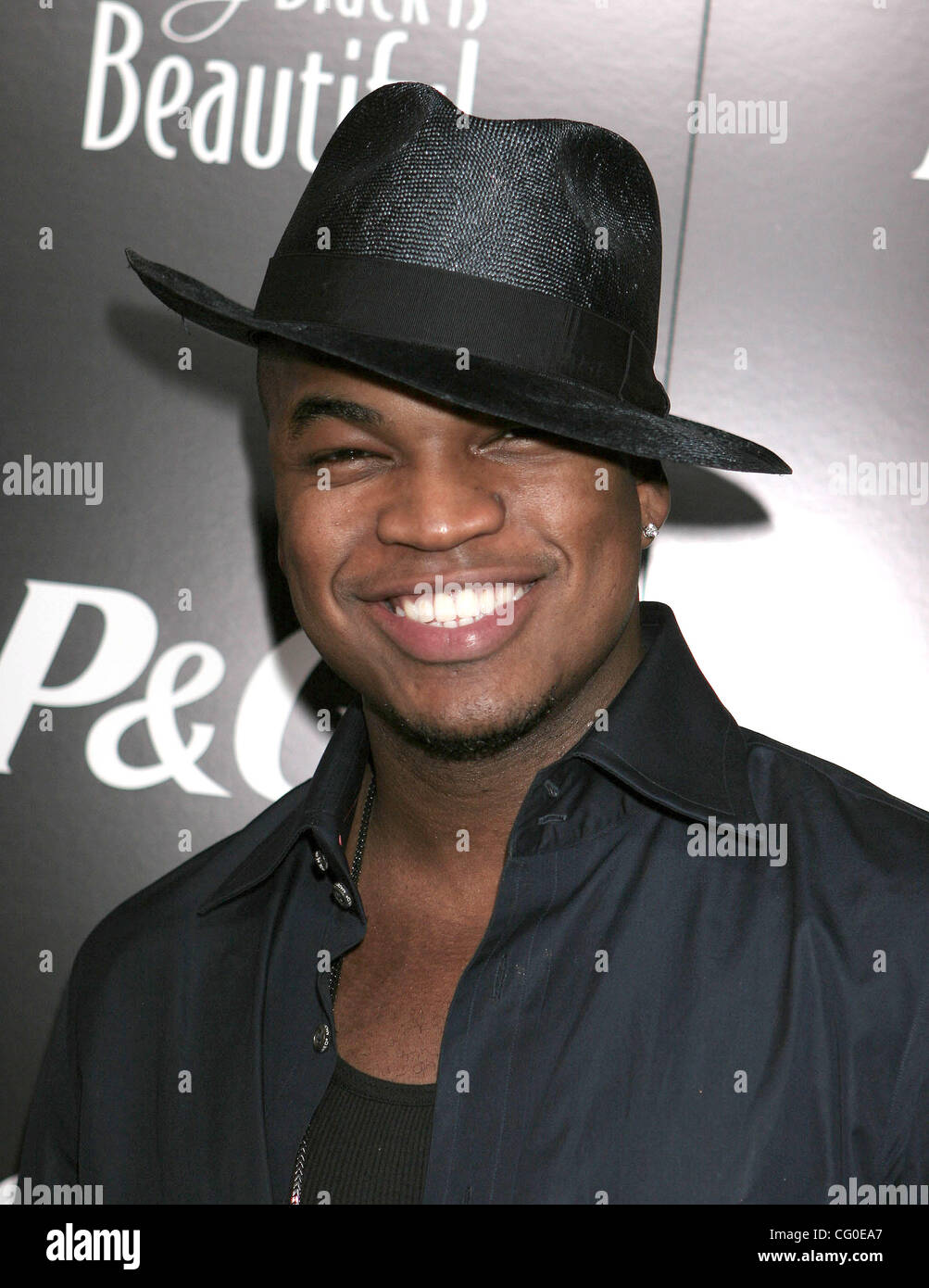 Nejo Singer Jun 25, 2007; Hollywood, California, USA; Singer NE-YO at the First ...