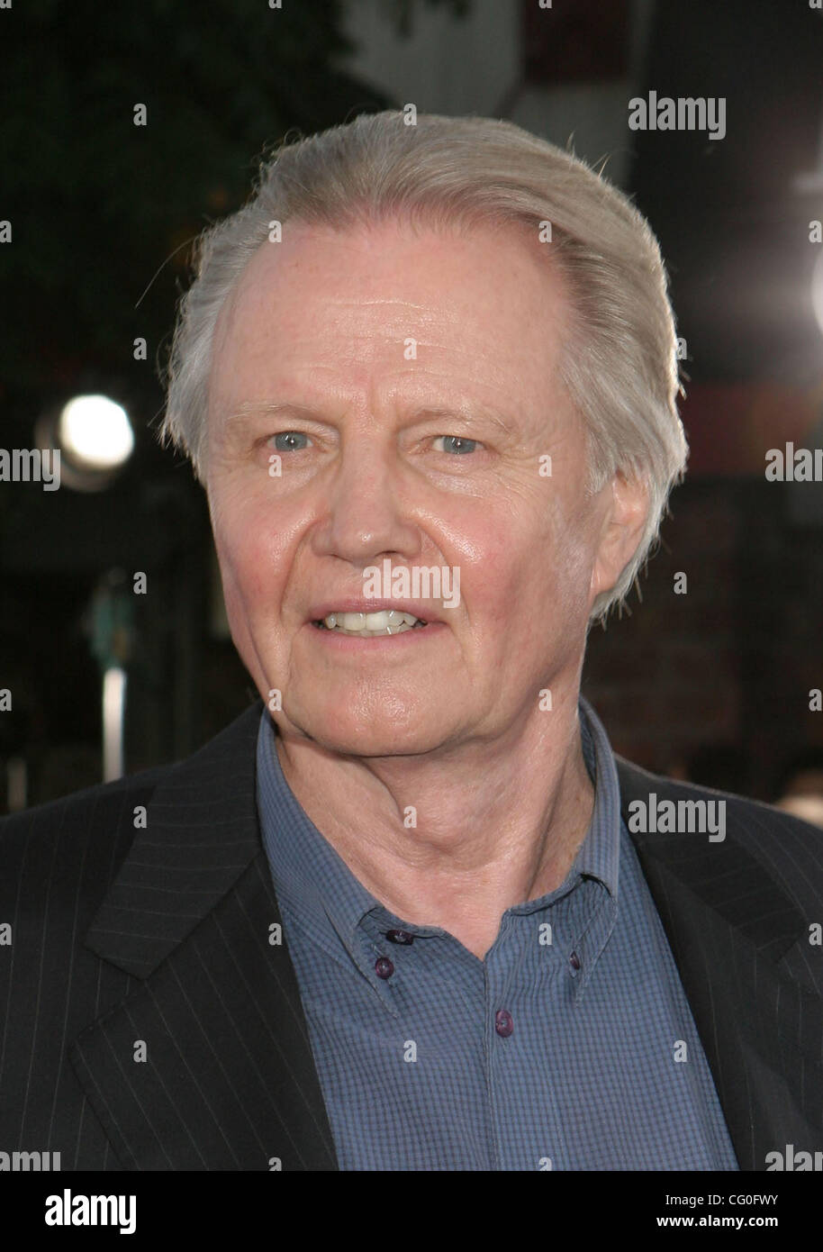 Transformers jon voight 2007 hires stock photography and images Alamy