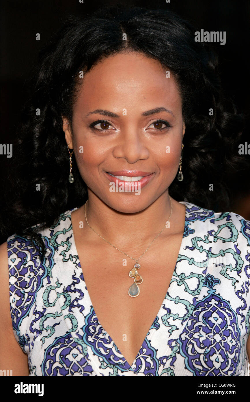 Jul 16, 2007 - Hollywood, California, USA - Actress GINA RAVERA at ‘The