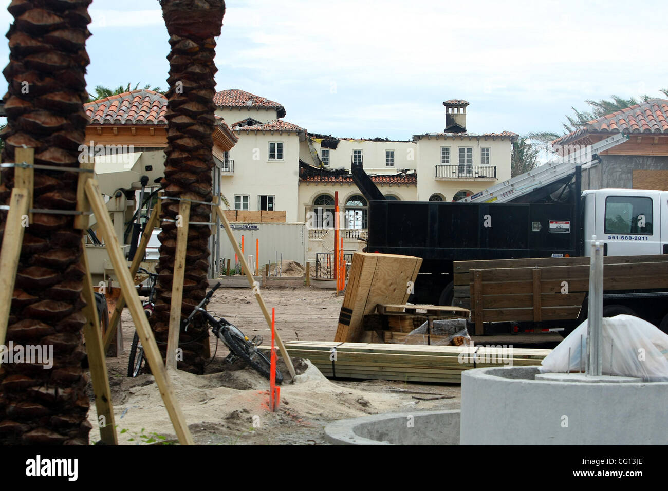 072307 met fire 0040768A Staff Photo by Bruce R. Palm Beach