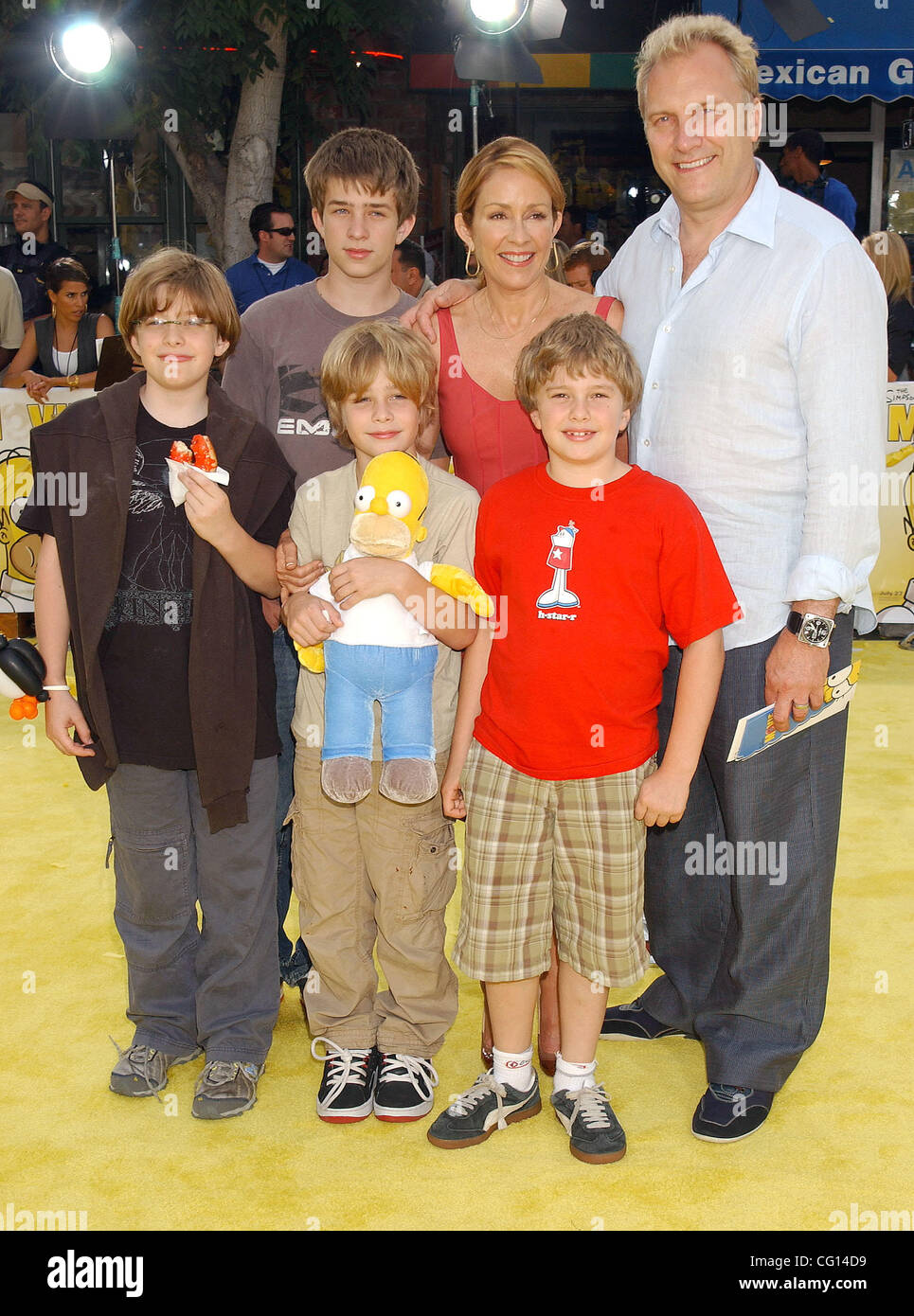 Patricia heaton and family hires stock photography and images Alamy