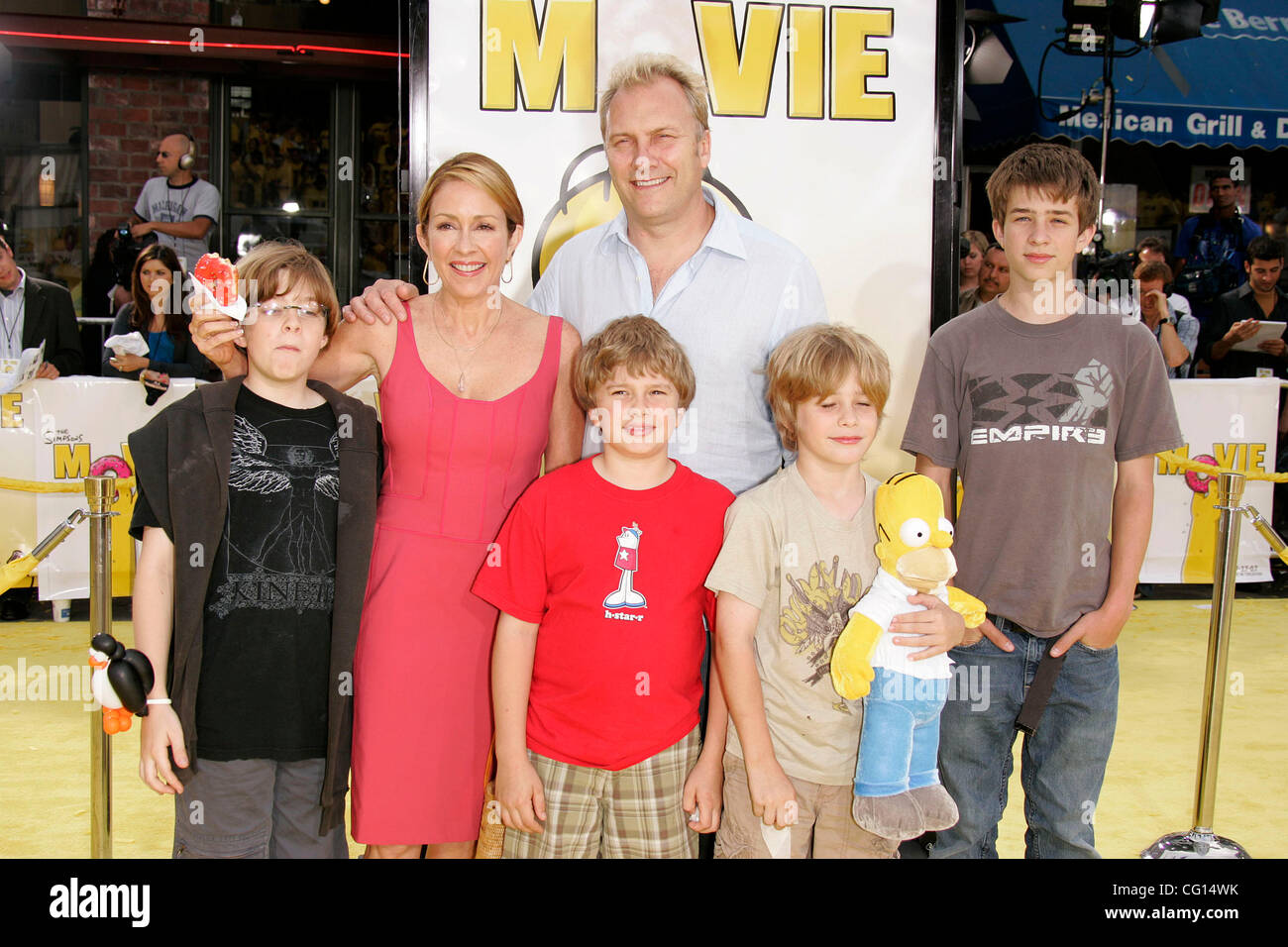 Patricia heaton and family hires stock photography and images Alamy