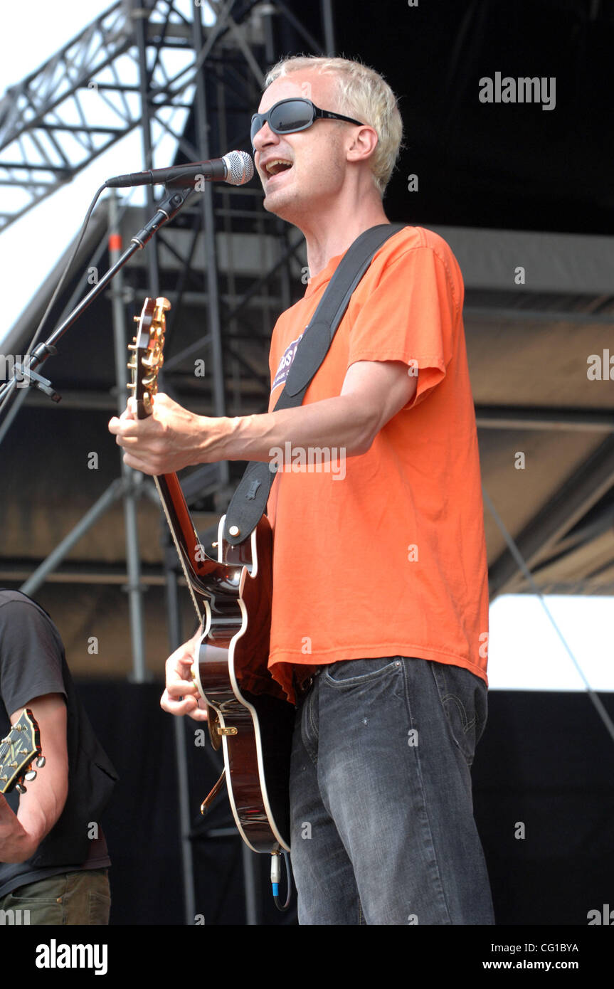 Aug 04, 2007 Baltimore, MD, USA Singer / Guitarist CHRIS