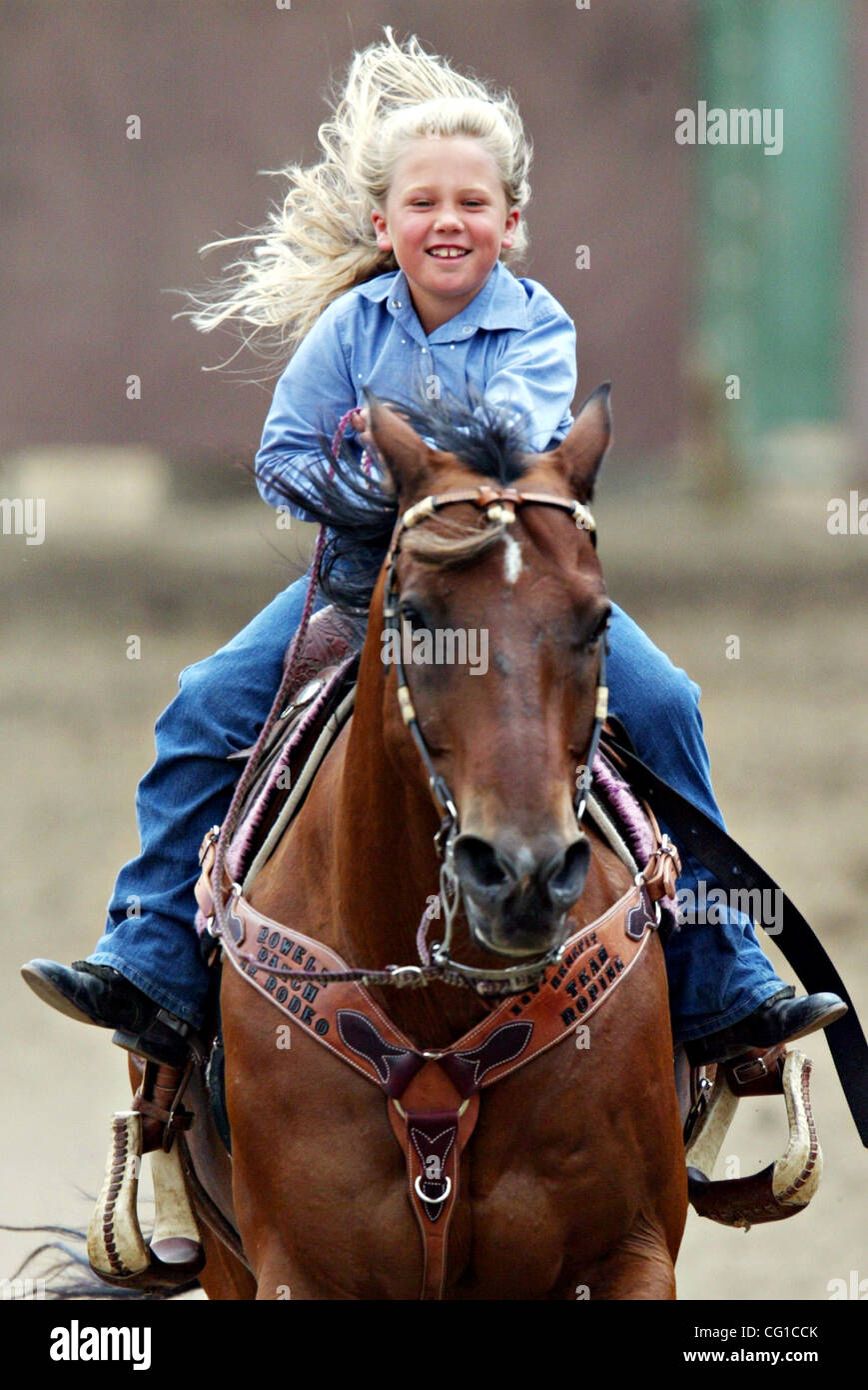 Jolie Balaam competes in the Jr./Jr. Open Single Stake competition
