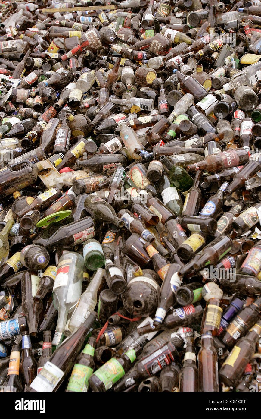 Tuesday, August 7, 2007, Escondido, California, USA A giant mound of