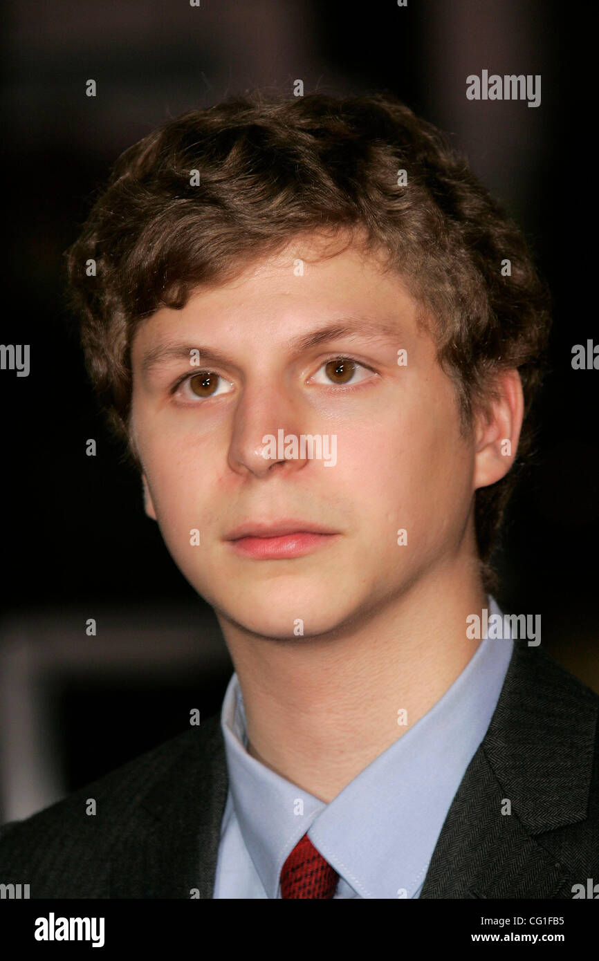Actor michael cera hi-res stock photography and images - Alamy
