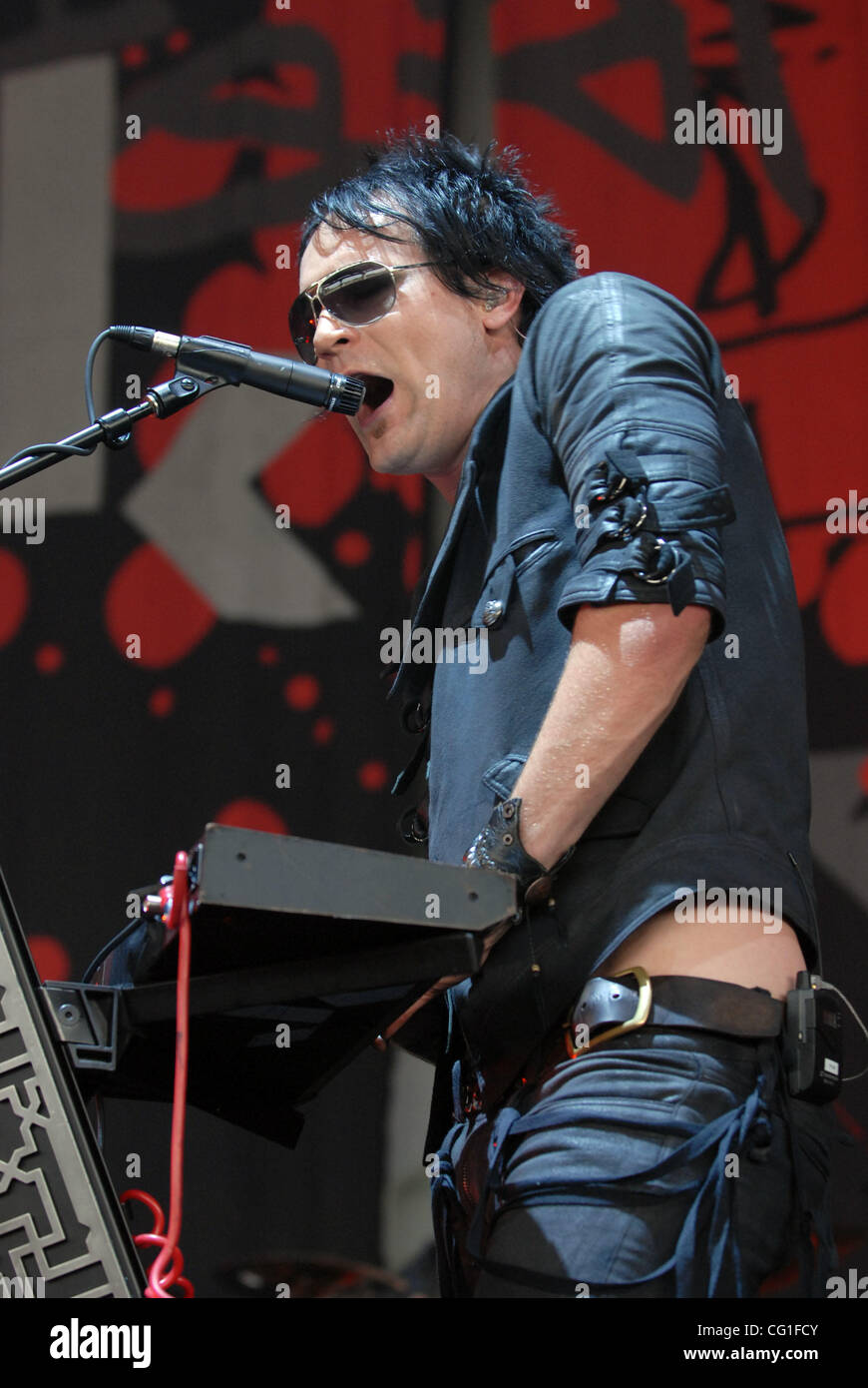 Ryan Schuck Roland Aug. 13, 2007 Raleigh, NC; USA, Singer / Guitarist RYAN SCHUCK of the ...