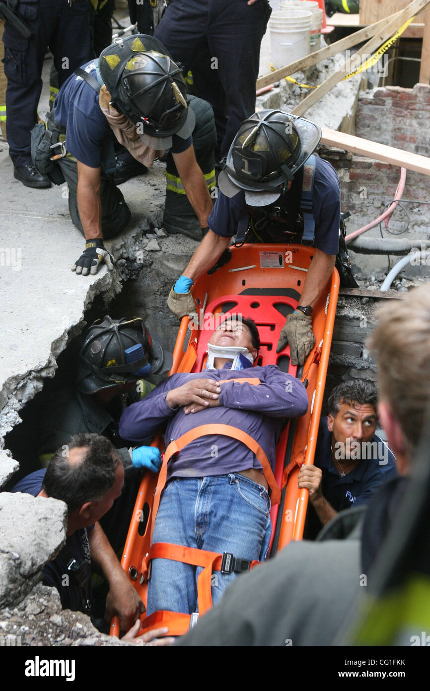 Firefighters rescue 2 construction workers on 148 West 36th. St. today ...