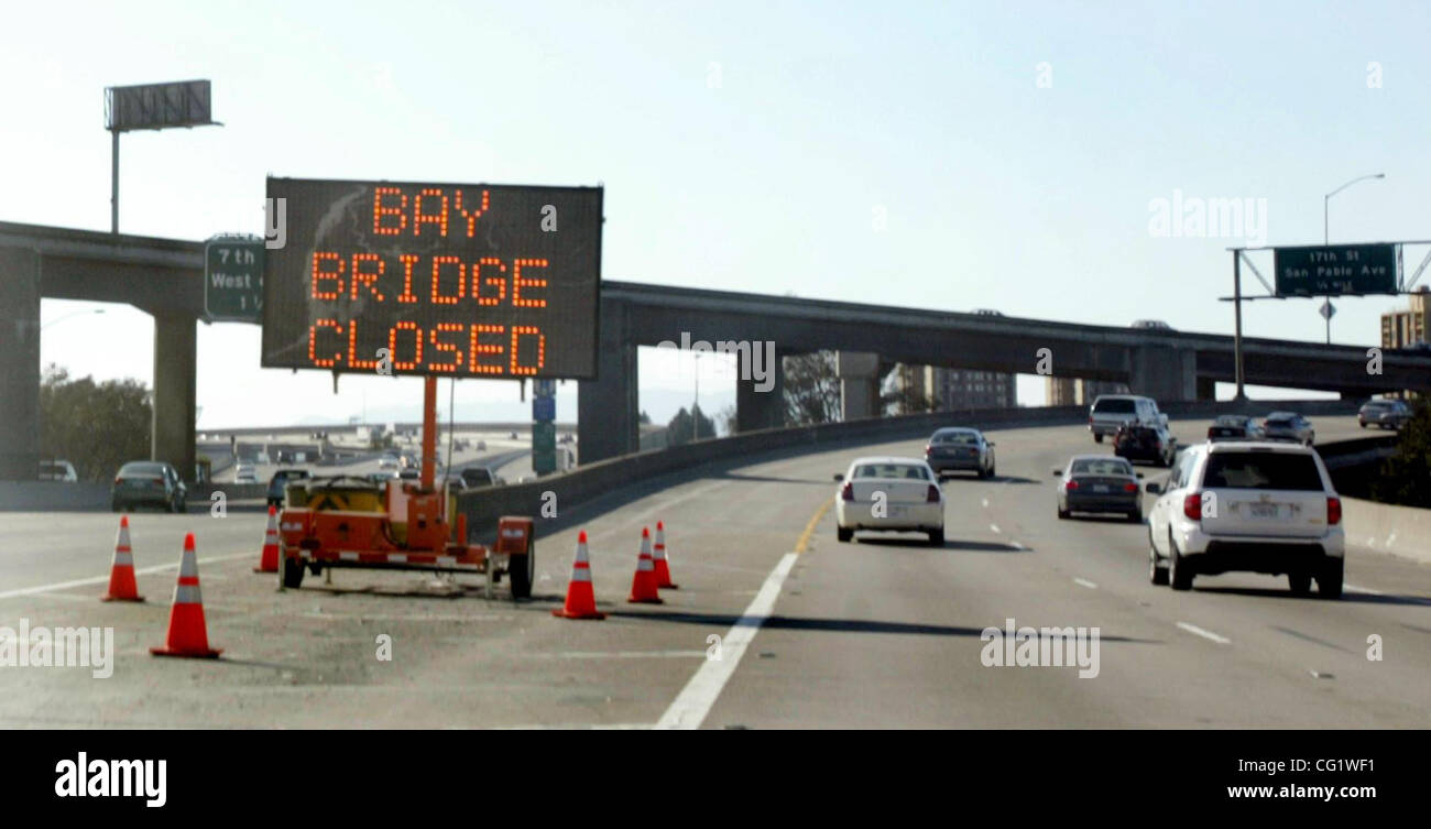 A light-up message board on I-880/980 ramp in Oakland, Calif., Tuesday ...