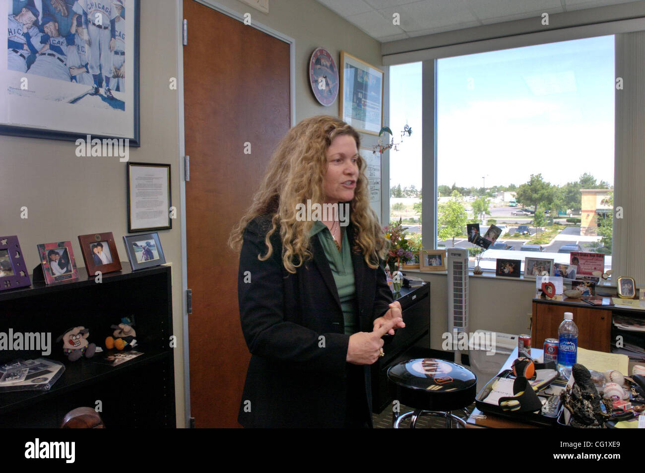 Roni Lynn Deutch, tax attorney and for years a queen of late-night TV ...