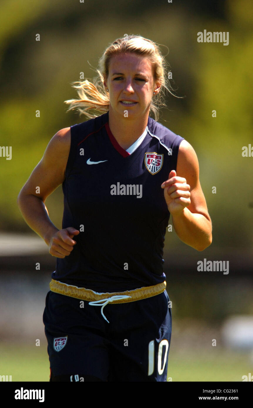 Aly Wagner naked (22 photos), Topless, Paparazzi, Boobs, cleavage 2015 Aly Wagner nudes (33 photos), Tits, Cleavage, Twitter, butt 2006