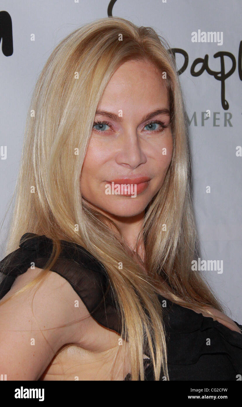 Christina Fulton Stock Photos & Christina Fulton Stock Images - Alamy