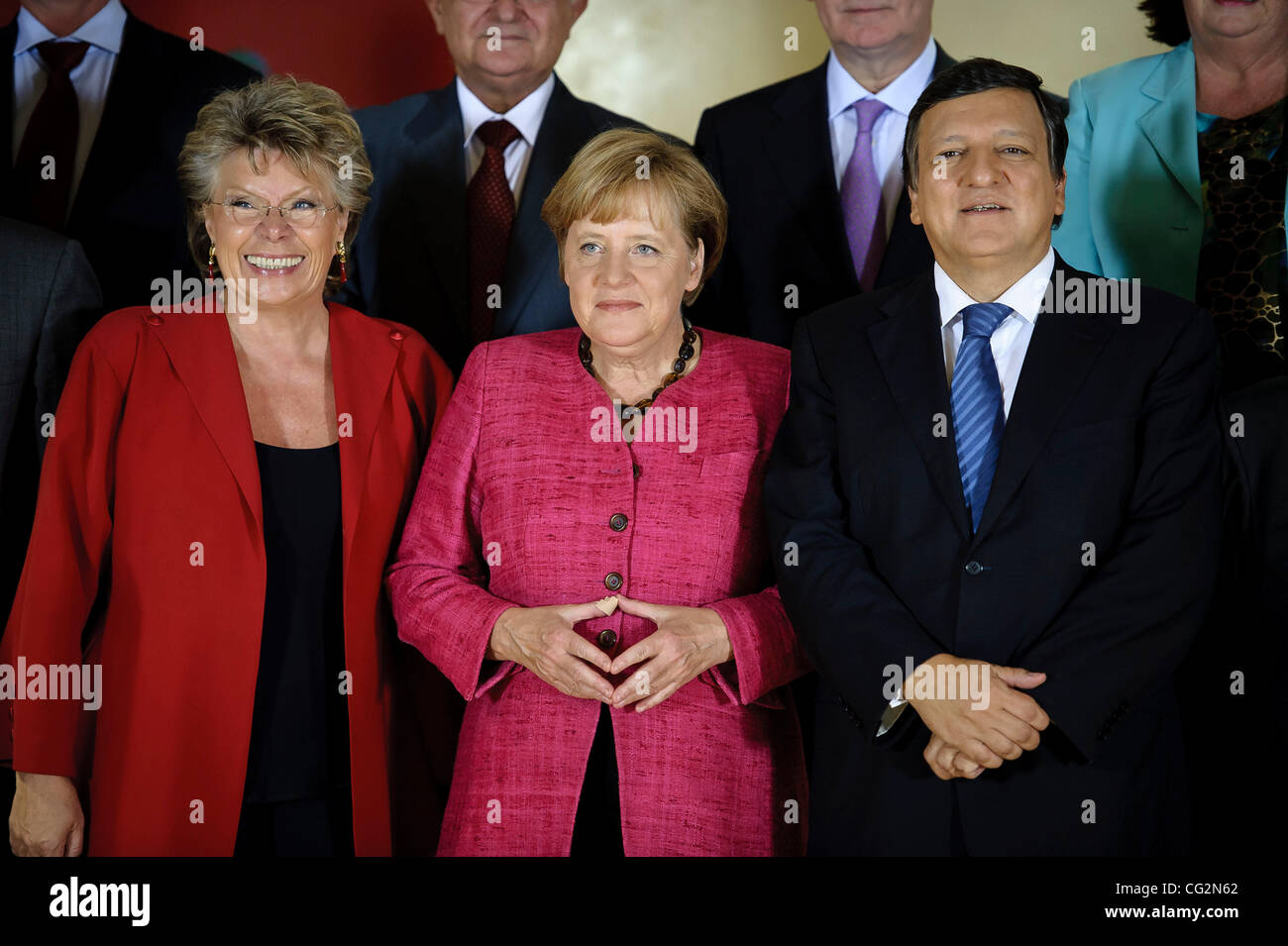 Oct. 5, 2011 - Brussels, BXL, Belgium -  German Chancellor Angela Merkel (C) and European Commission President Jose Manuel Barroso (R) chat during a familly picture with members of the European commission after a lunch meeting at the EU commission headquarters in  Brussels, Belgium on 2011-10-05 Mer Stock Photo