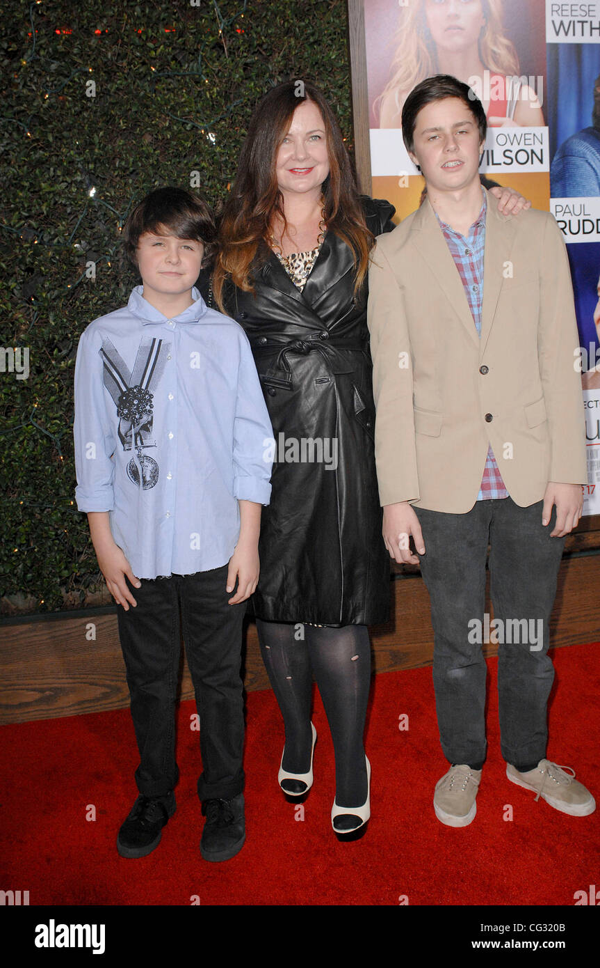 Jennifer Nicholson with her sons The Premiere of 'How Do You Know' held at Regency Village Theatre Los Angeles, California - 13.12.10 Stock Photo
