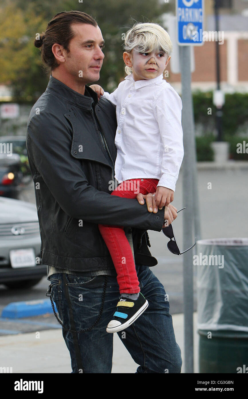 Gwen stefani and gavin rossdale and son kingston hires stock