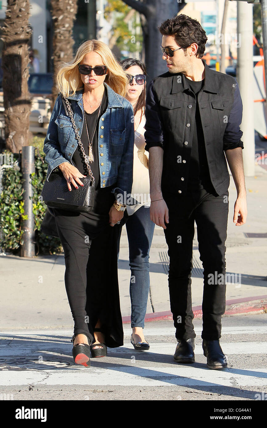 Heavily pregnant Rachel Zoe leaves Urth Cafe on Melrose Avenue and ...