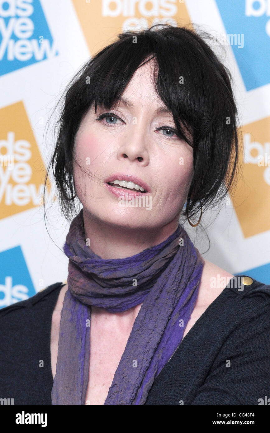 Lysette anthony High Resolution Stock Photography and Images - Alamy