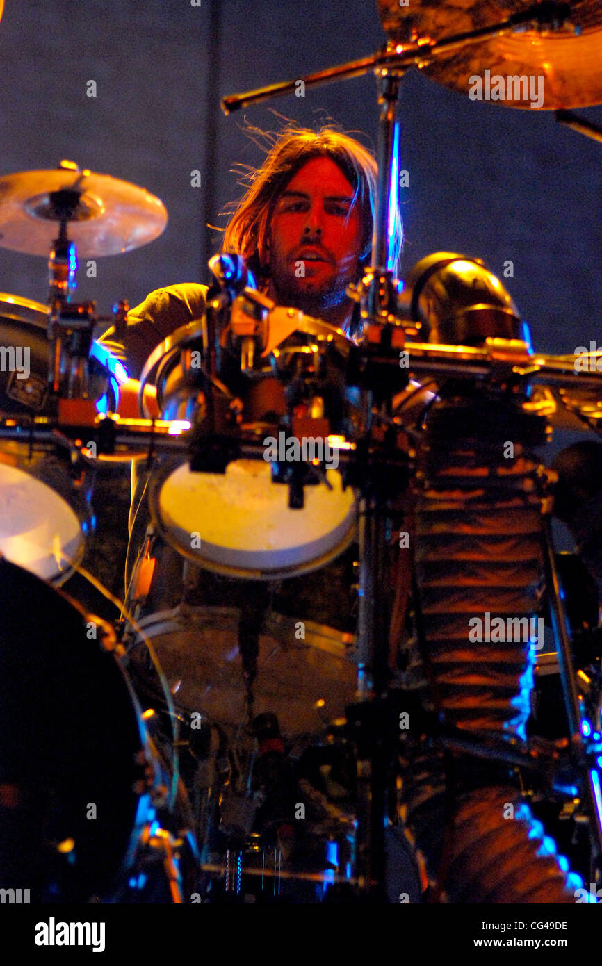Rob Bourdon of Linkin Park,  performing at the United Center. Chicago, Illinois - 26.01.11 Stock Photo