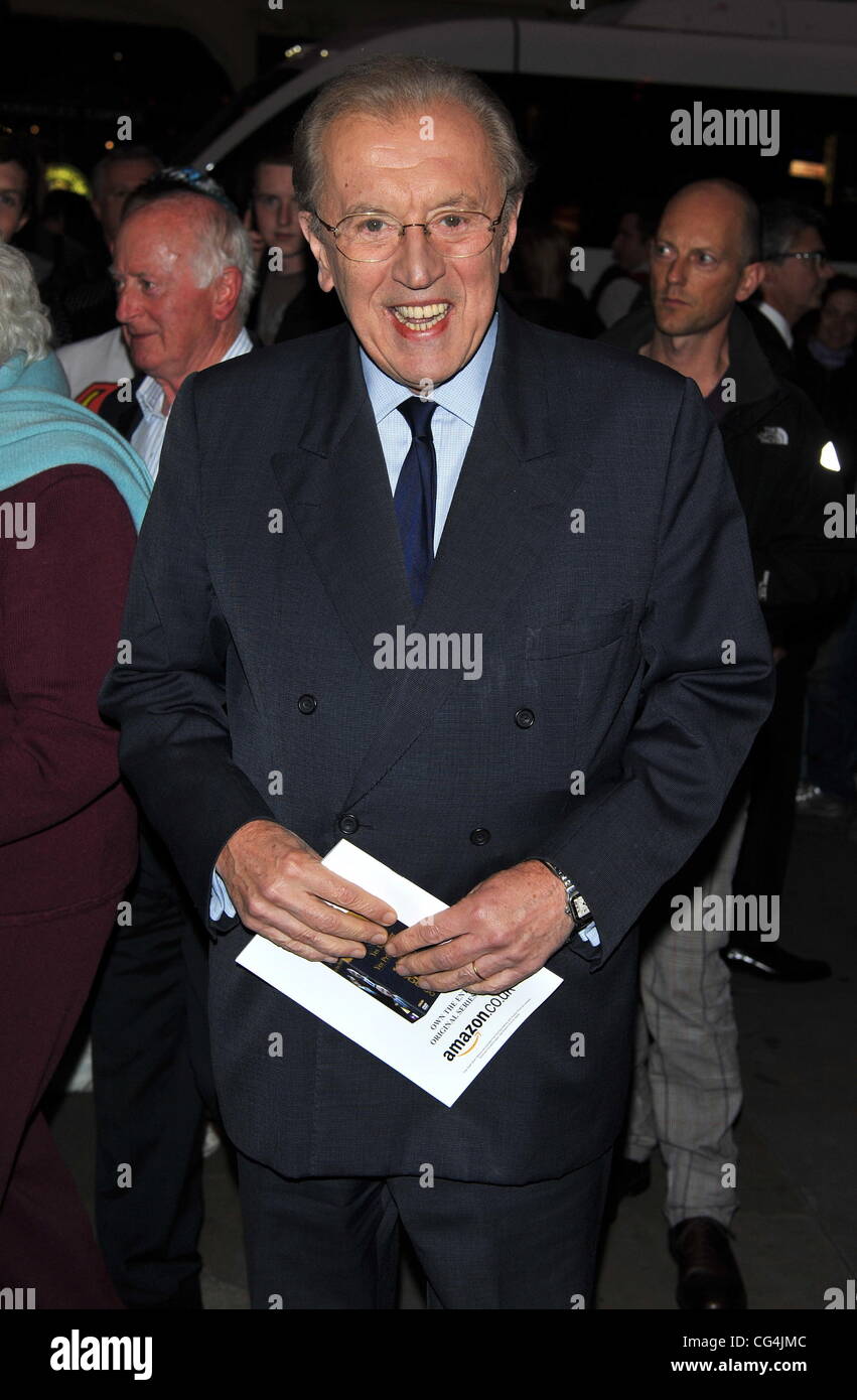 Sir David Frost Gala night of stage version of 'Yes, Prime Minister ...