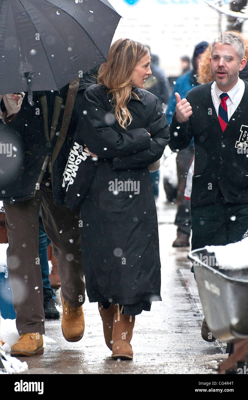 Sarah Jessica Parker on the film set of 'I Don't Know How She Does It' in the West Village of Manhattan.  New York City, USA - 26.1.11 Stock Photo