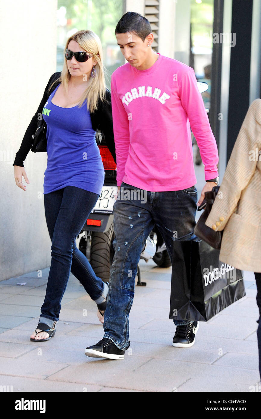 Angel Di Maria Real Madrid C.F. football player leaving a Dolce & Gabbana  store after shopping with his girlfriend Madrid, Spain - 29.09.10 Stock  Photo - Alamy