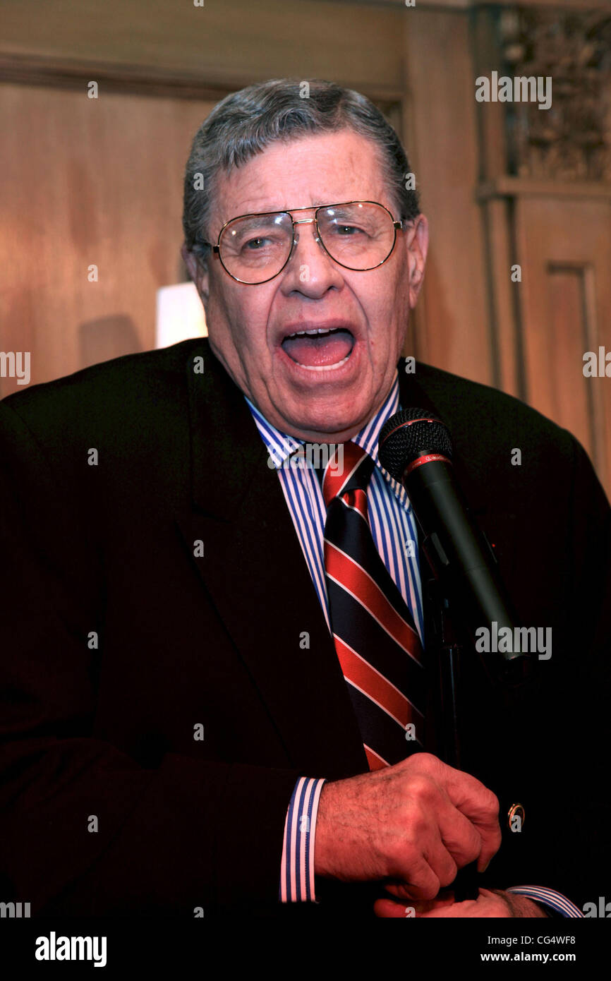 Jerry Lewis Jerry Lewis, Abbot of the Friars Club, receives a Lifetime