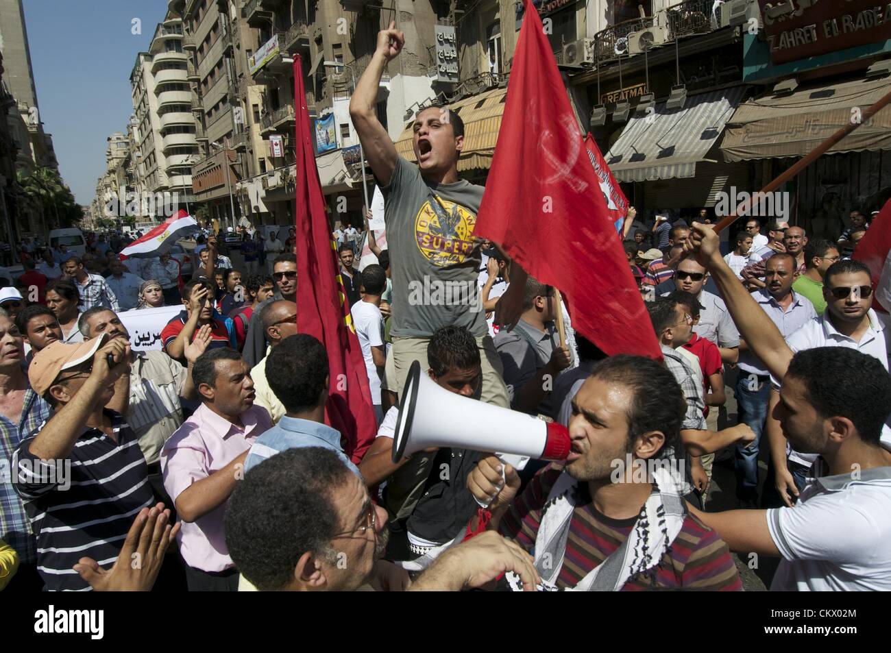 Aug. 24, 2012 - Cairo, Egypt - Supporters and opponents of Egyptian President's Muslim Brotherhood Government clash in downtown Cairo. Anti-Muslim Brotherhood protesters called for a second revolution and plan protests in several areas of the city. (Credit Image: © Cliff Cheney/ZUMAPRESS.com/Alamy Live News) Stock Photo