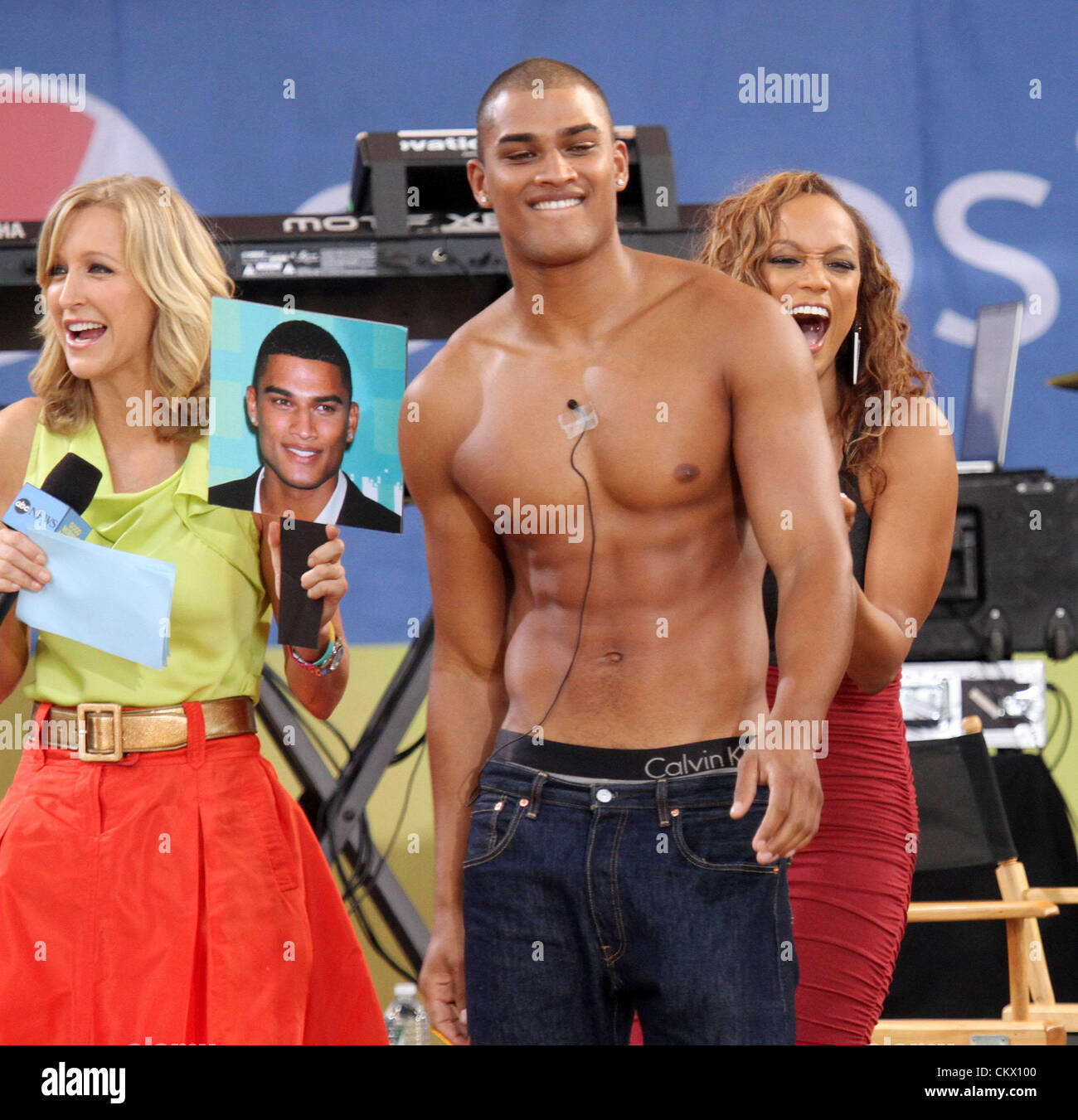 Aug. 24, New York, New York, U.S. 'GMA' co-host LARA SPENCER, former model TYRA and male model ROB EVANS promote 'America's Next Top Model Cycle 19' on 'Good