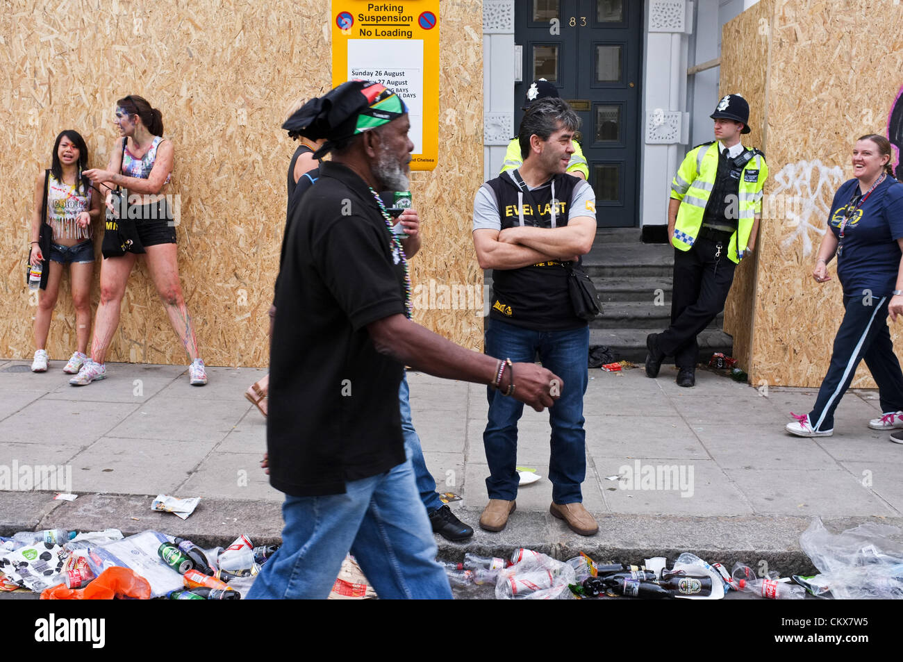 26th Aug 2012. London, UK.A scene on a garbage strewn street during the ...