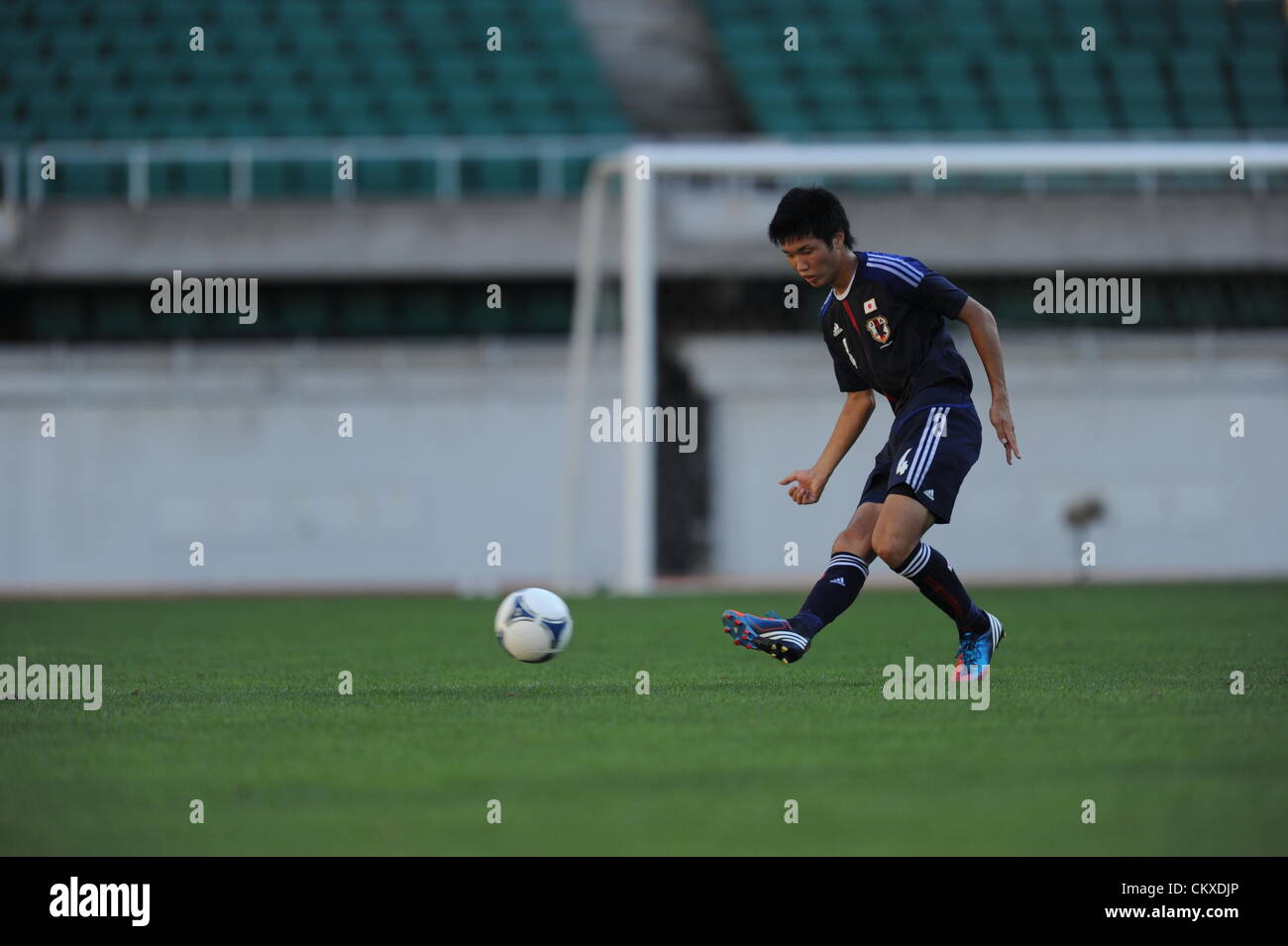 Takuya Iwanami (JPN), AUGUST 19, 2012 Football / Soccer 2012 SBS