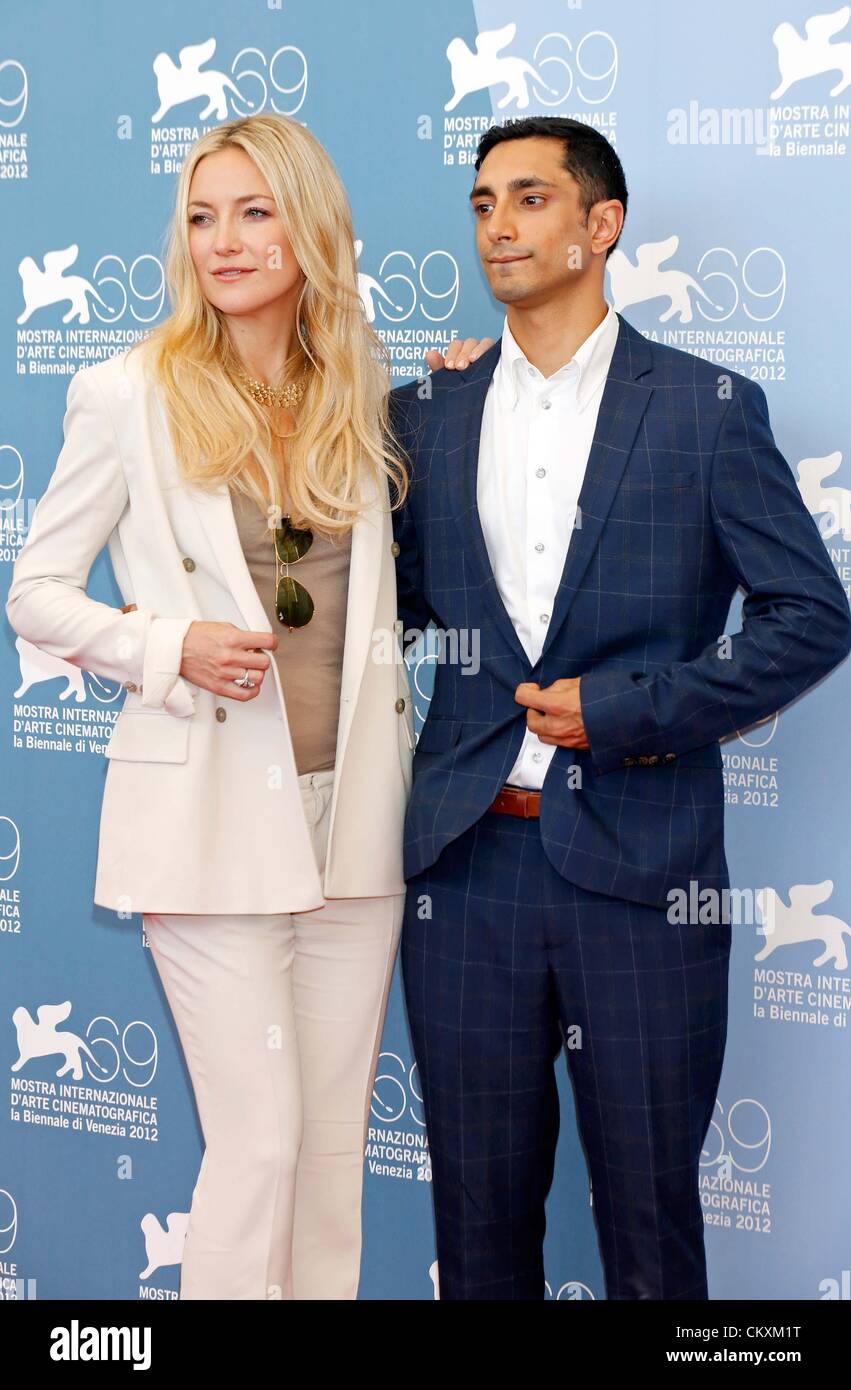 Kate hudson and riz ahmed hi-res stock photography and images - Alamy